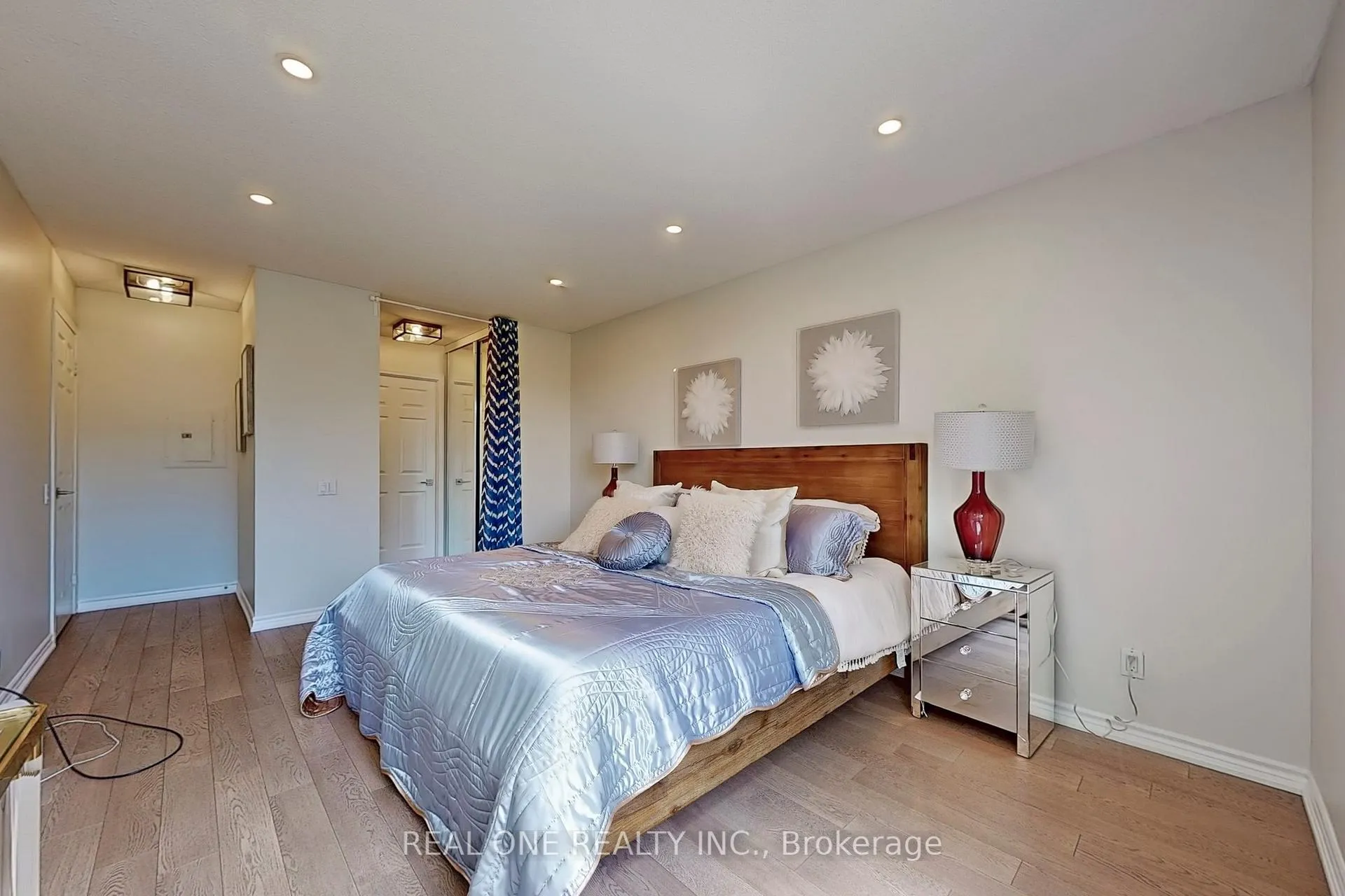 Photo 19 of Unit 101, 8 Covington Road, Toronto, Englemount-Lawrence — HOMEH