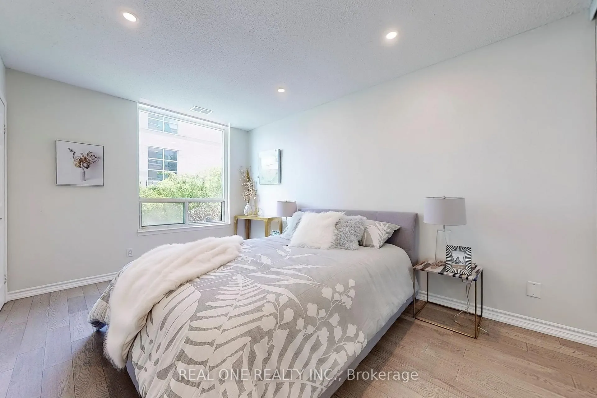 Photo 23 of Unit 101, 8 Covington Road, Toronto, Englemount-Lawrence — HOMEH