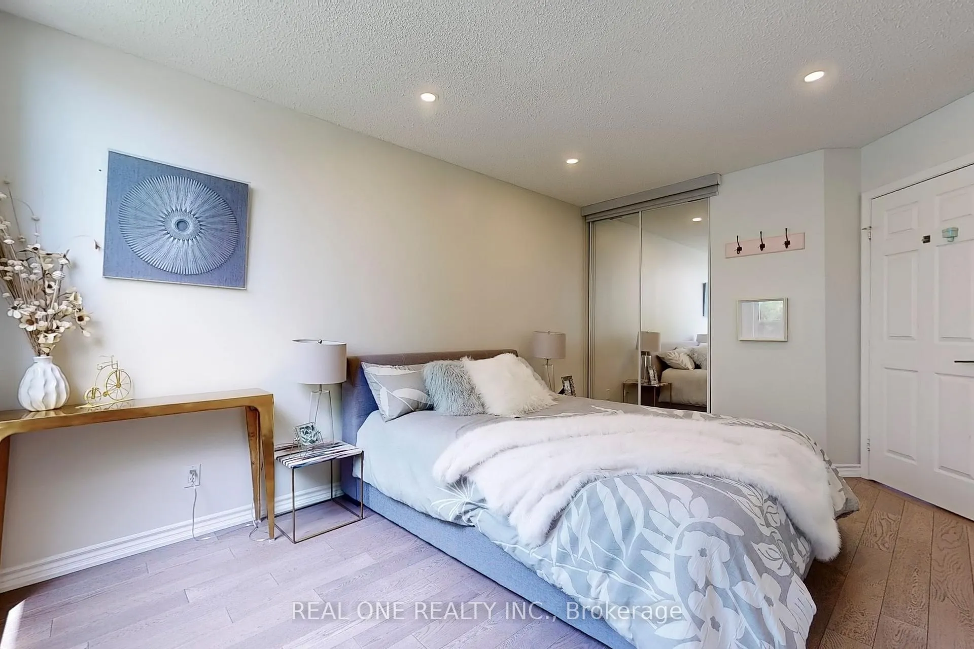 Photo 24 of Unit 101, 8 Covington Road, Toronto, Englemount-Lawrence — HOMEH