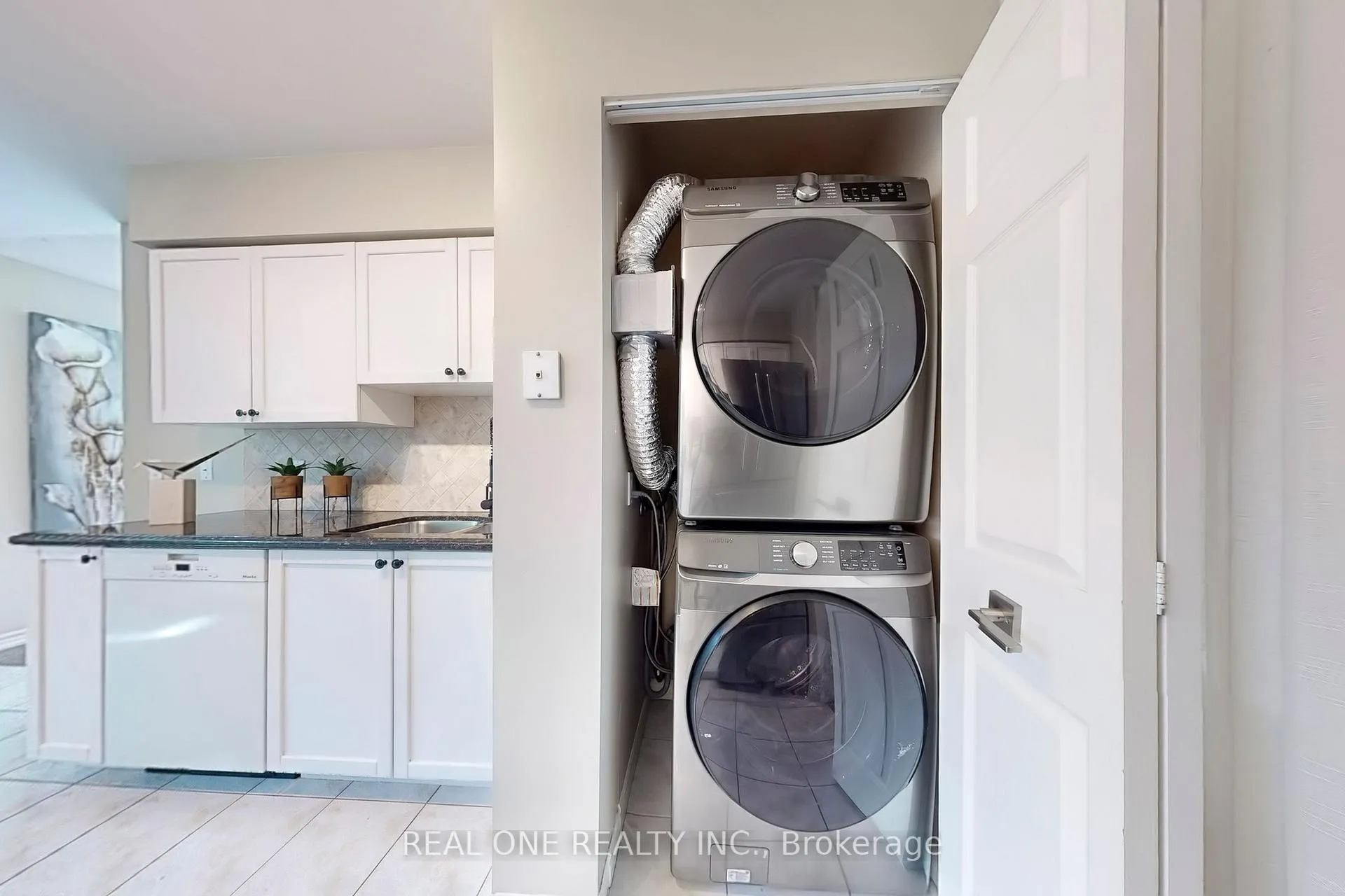 Photo 27 of Unit 101, 8 Covington Road, Toronto, Englemount-Lawrence — HOMEH