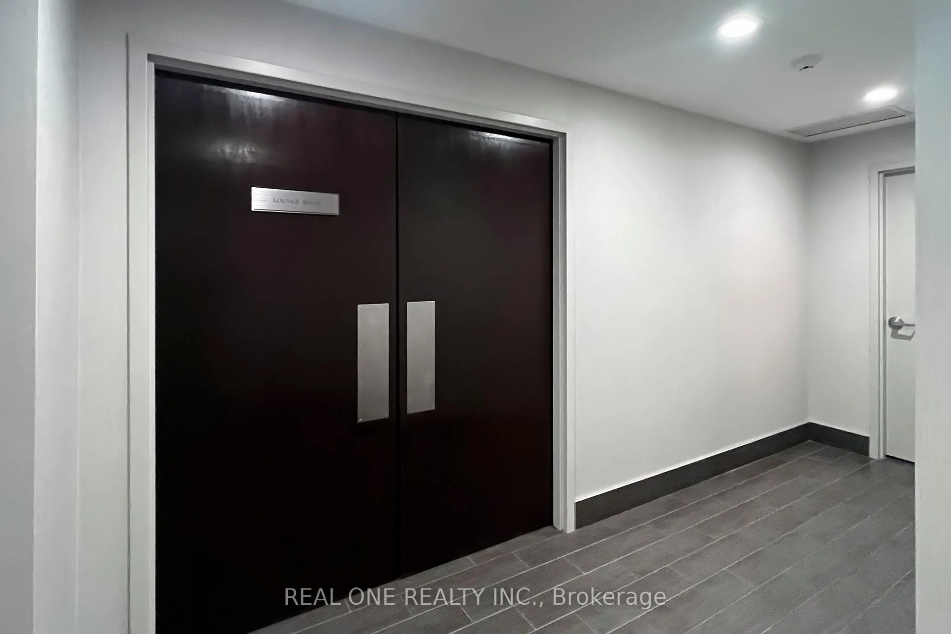 Photo 33 of Unit 101, 8 Covington Road, Toronto, Englemount-Lawrence — HOMEH
