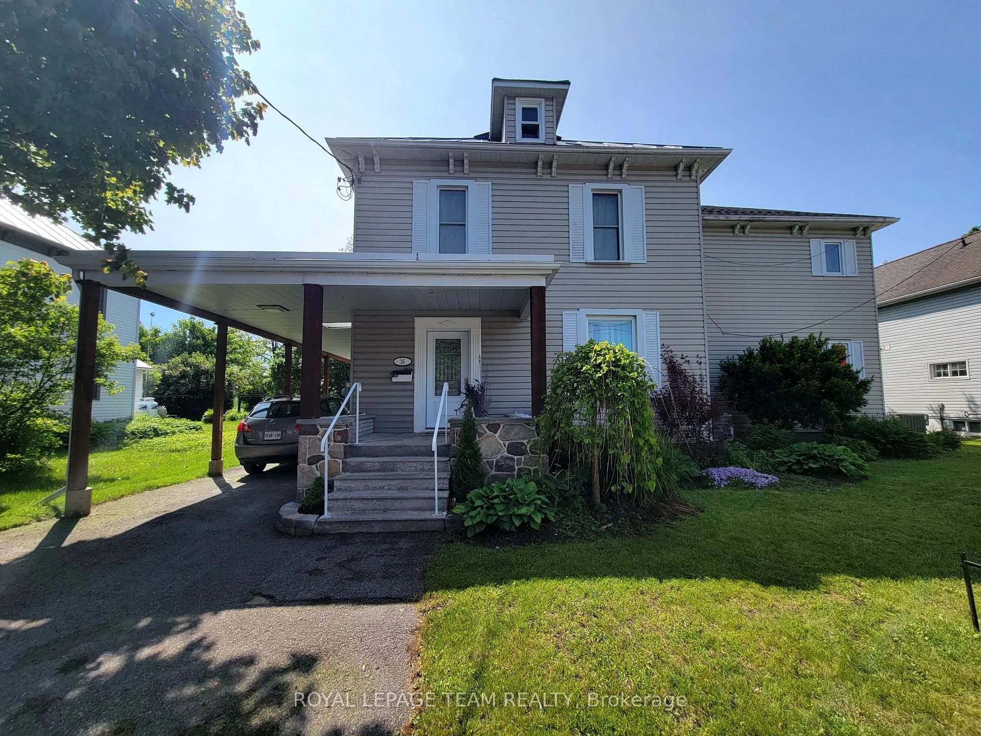 Photo 1 of 16 Peter Street S, North Glengarry, Maxville — HOMEH
