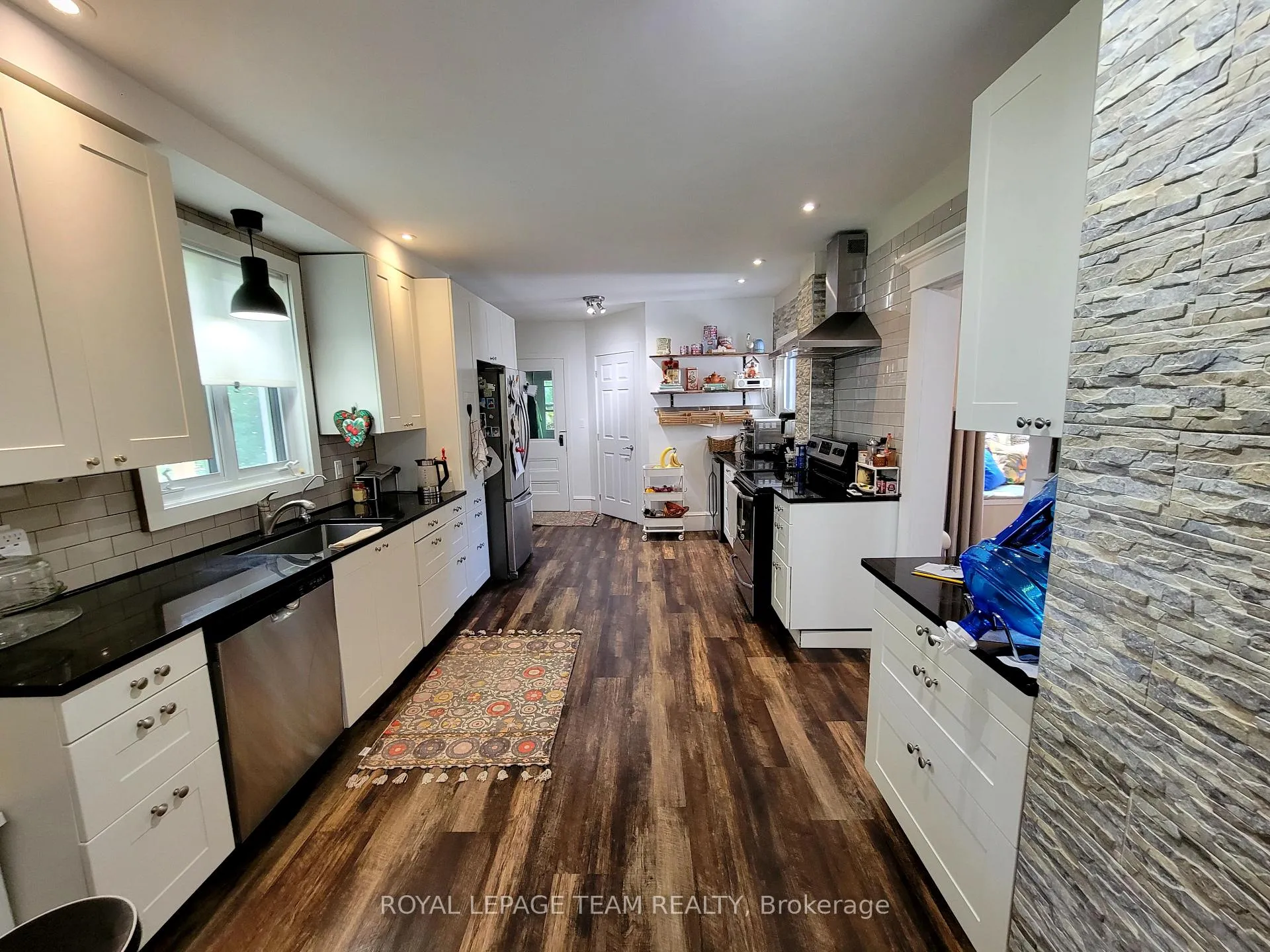 Photo 5 of 16 Peter Street S, North Glengarry, Maxville — HOMEH