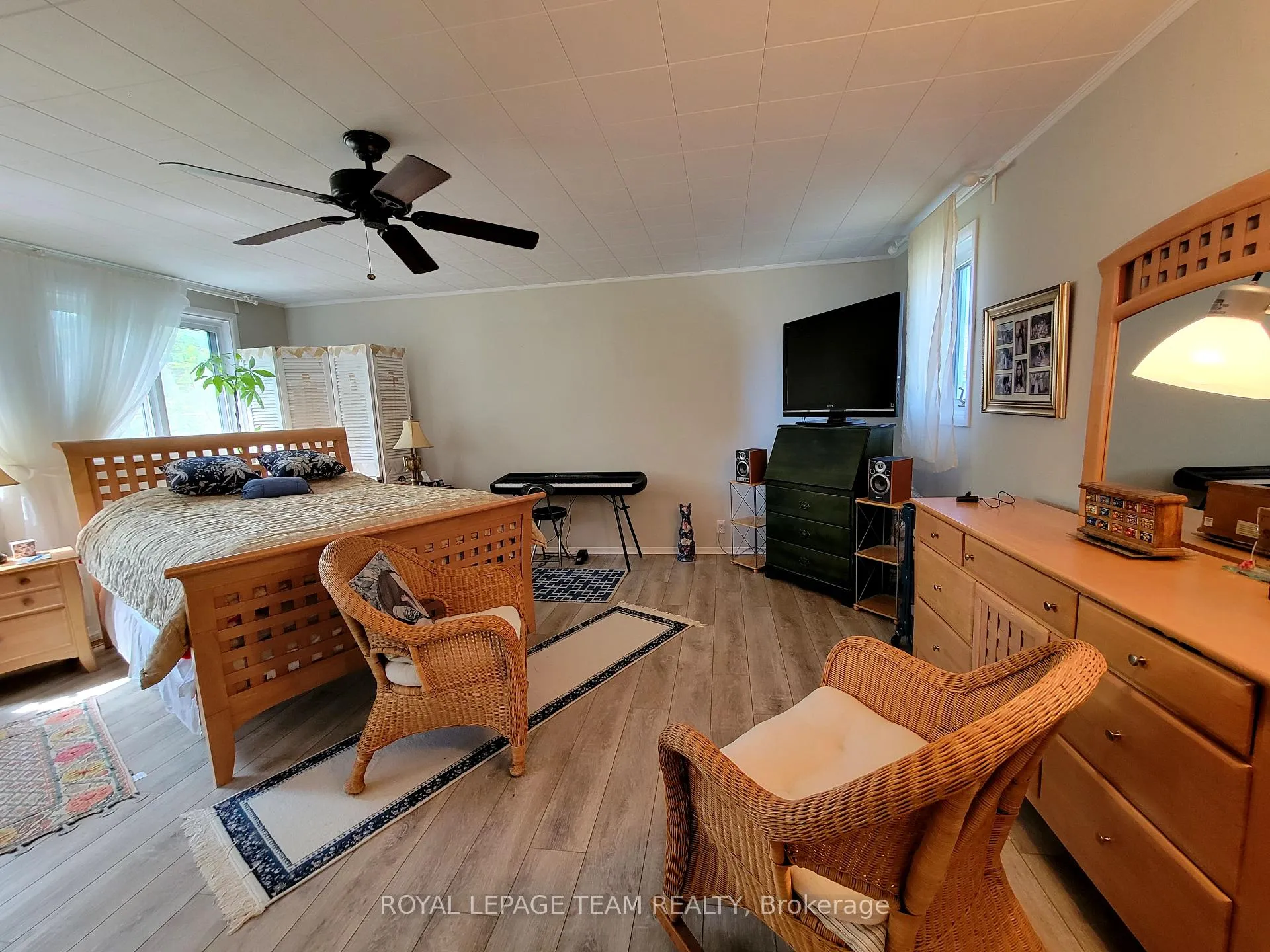 Photo 22 of 16 Peter Street S, North Glengarry, Maxville — HOMEH