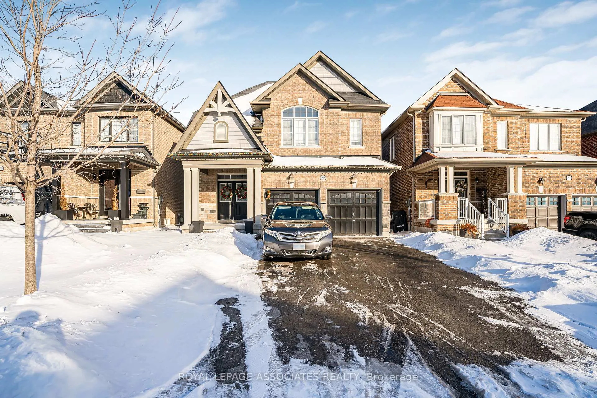 Photo 1 of 2515 Standardbred Drive, Oshawa, Windfields — HOMEH