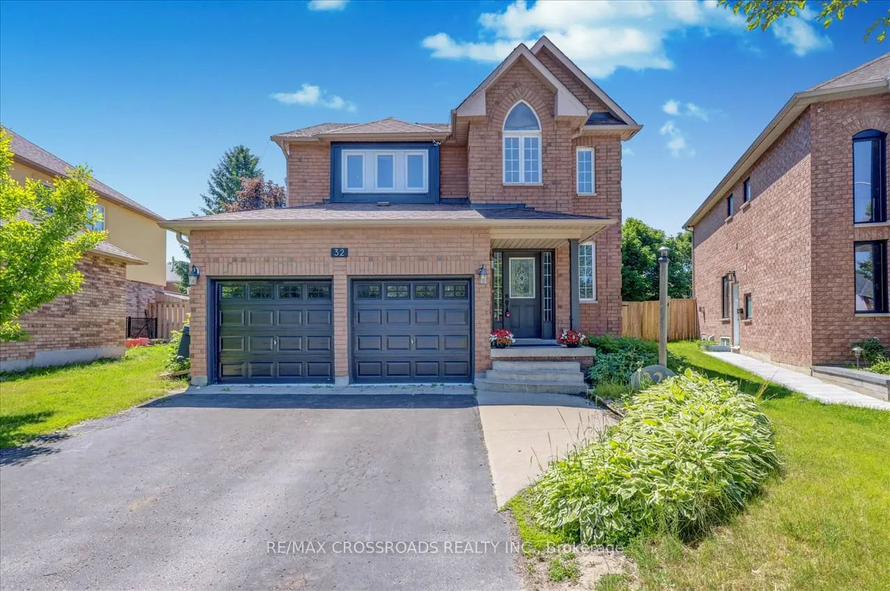Photo 1 of 32 Dart Court, Clarington, Bowmanville — HOMEH