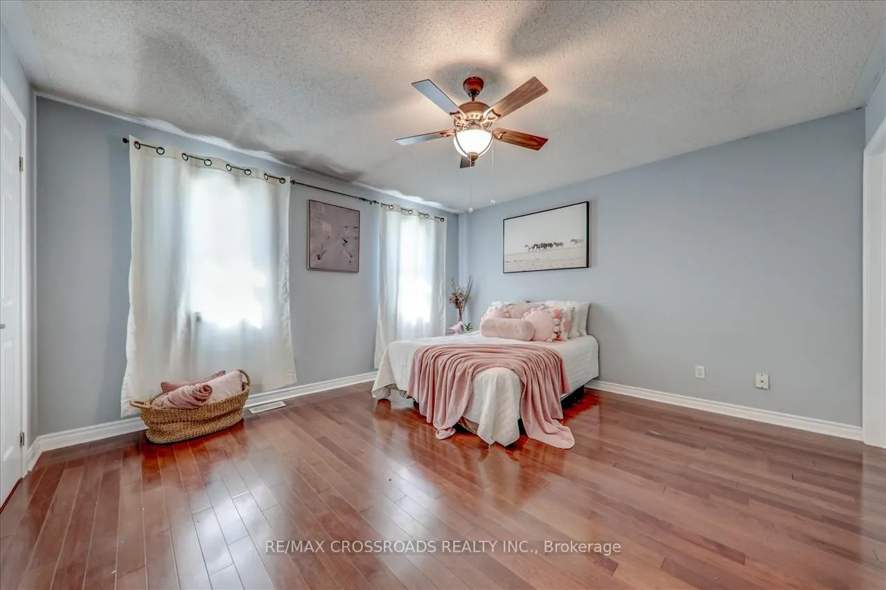 Photo 21 of 32 Dart Court, Clarington, Bowmanville — HOMEH