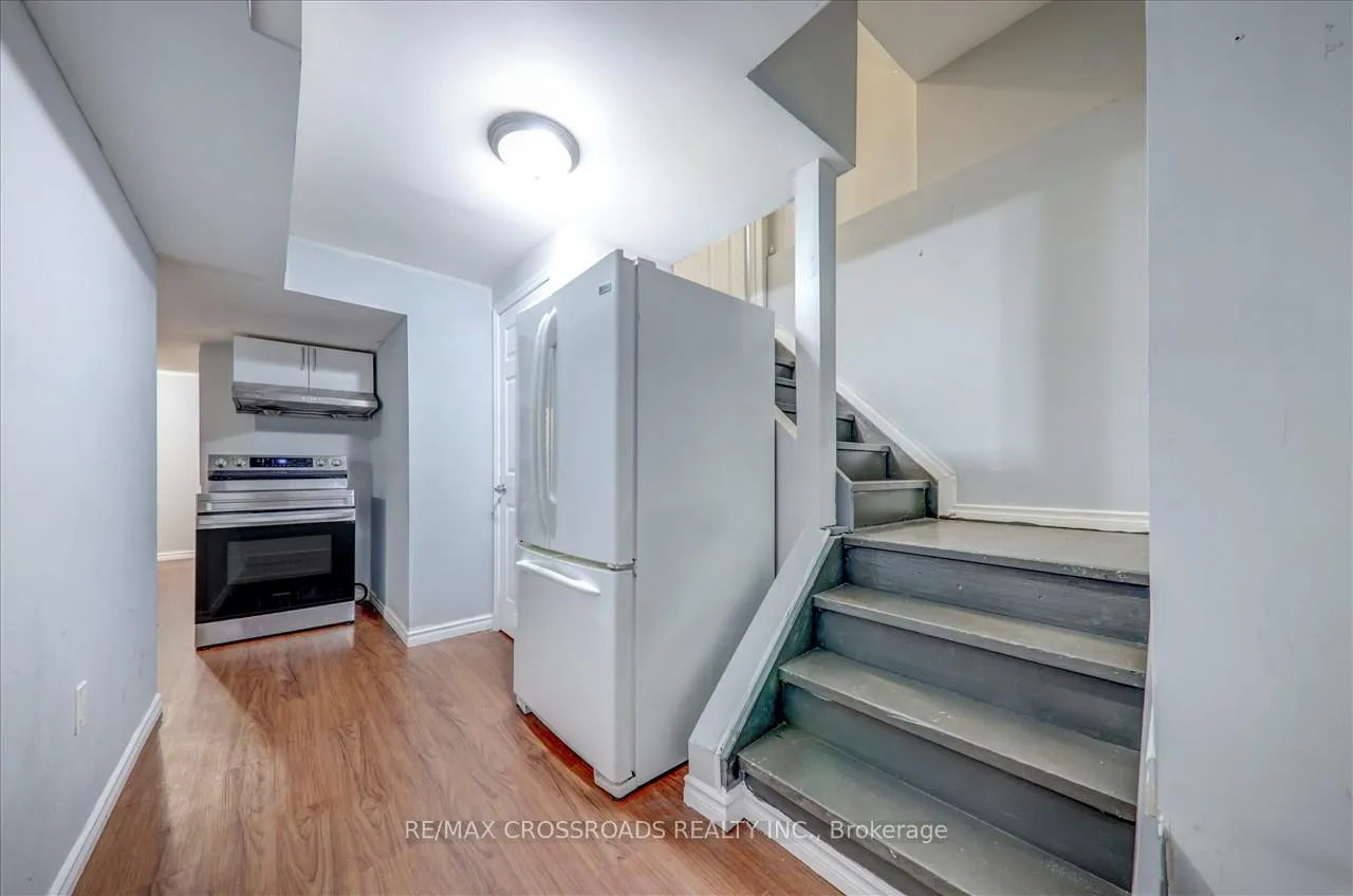 Photo 29 of 32 Dart Court, Clarington, Bowmanville — HOMEH