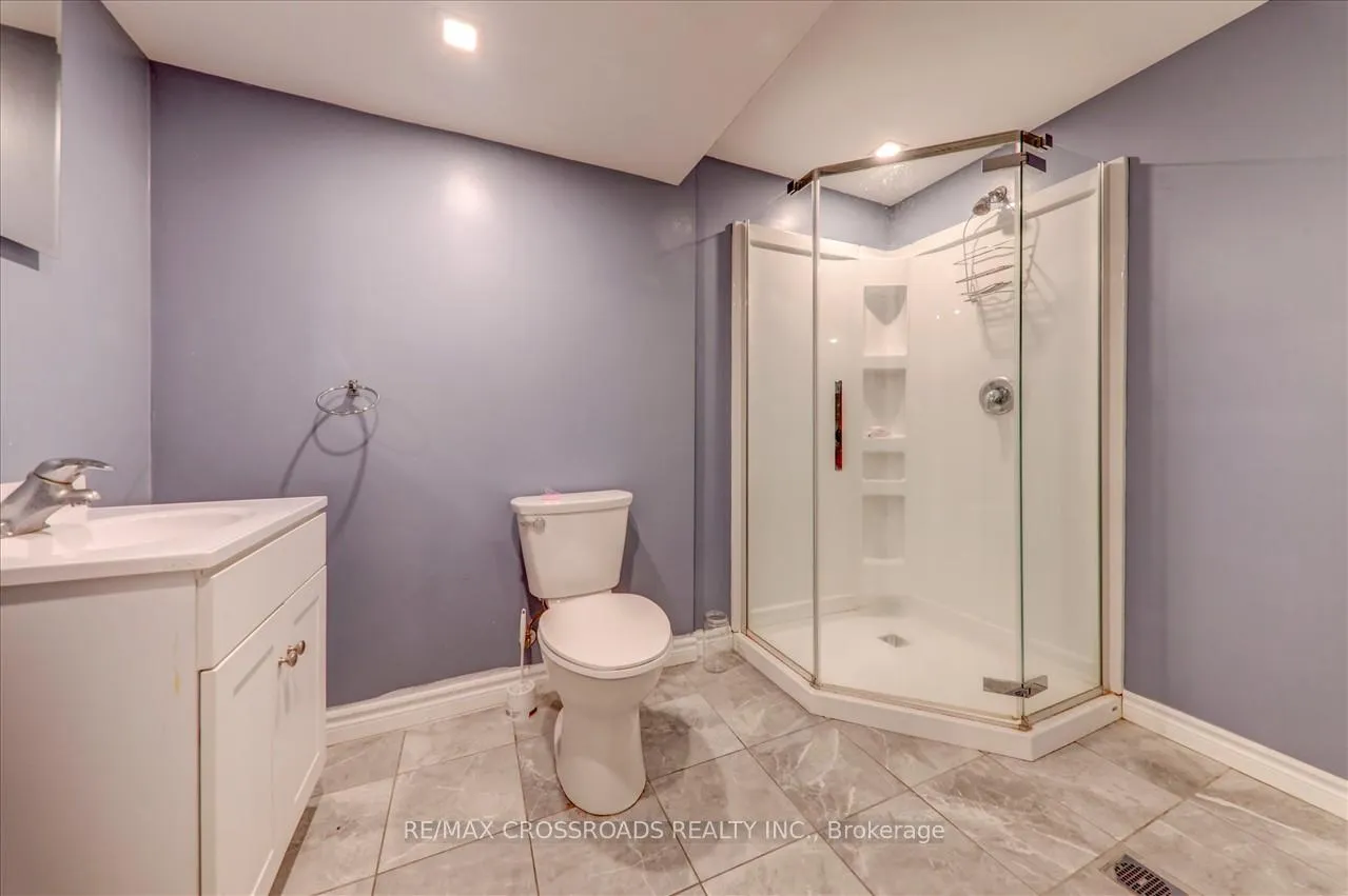 Photo 34 of 32 Dart Court, Clarington, Bowmanville — HOMEH