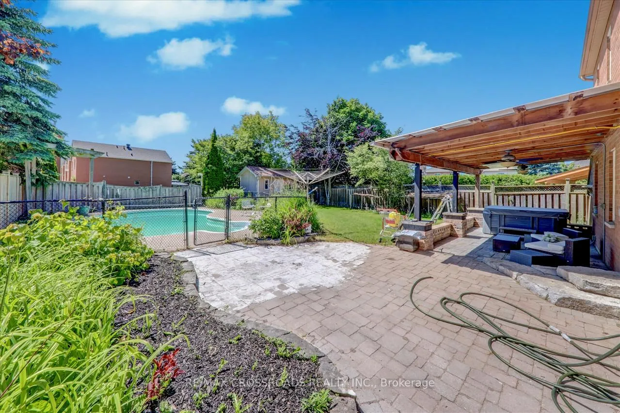 Photo 38 of 32 Dart Court, Clarington, Bowmanville — HOMEH