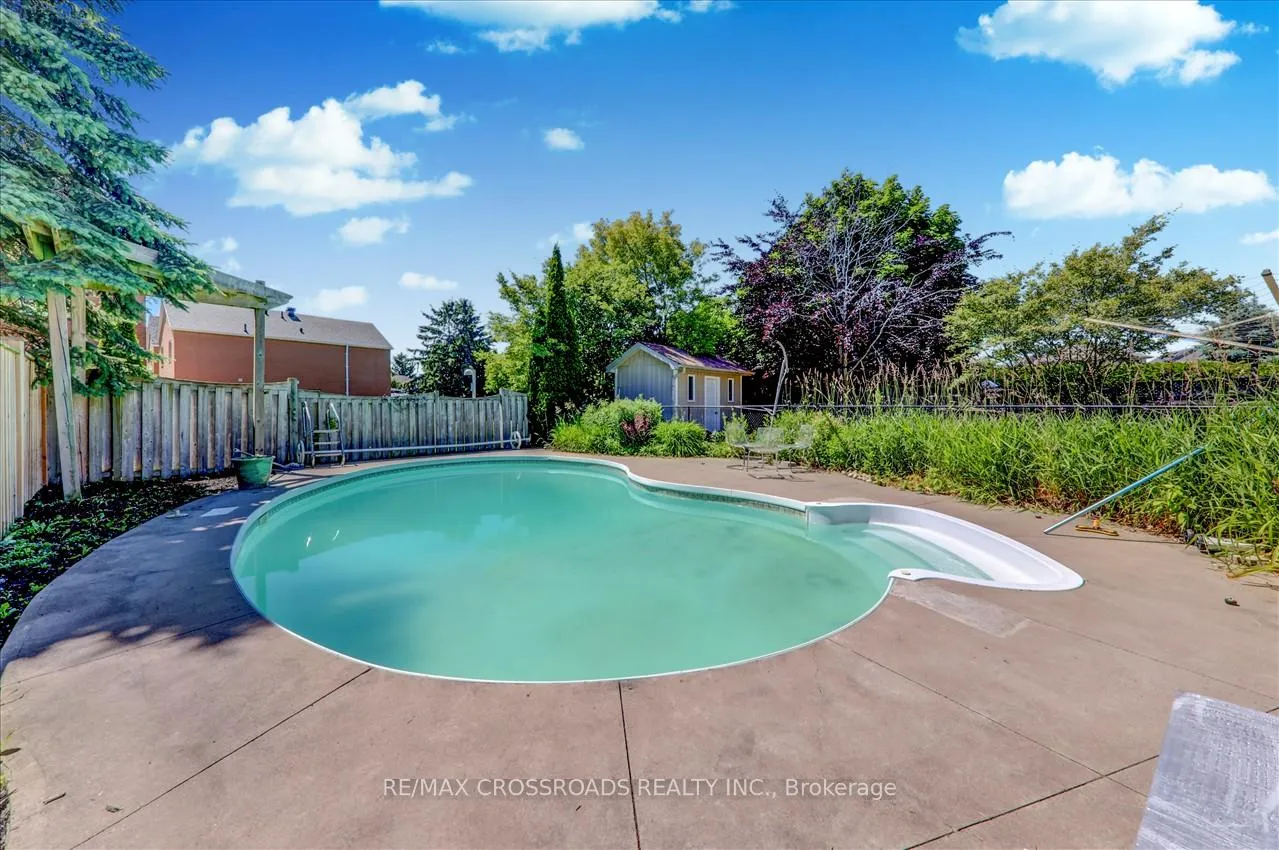 Photo 40 of 32 Dart Court, Clarington, Bowmanville — HOMEH
