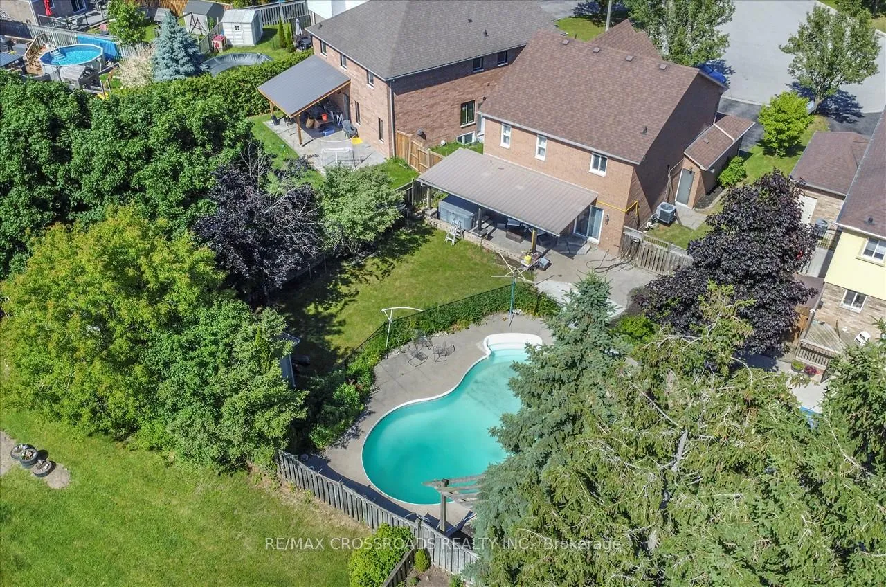 Photo 44 of 32 Dart Court, Clarington, Bowmanville — HOMEH