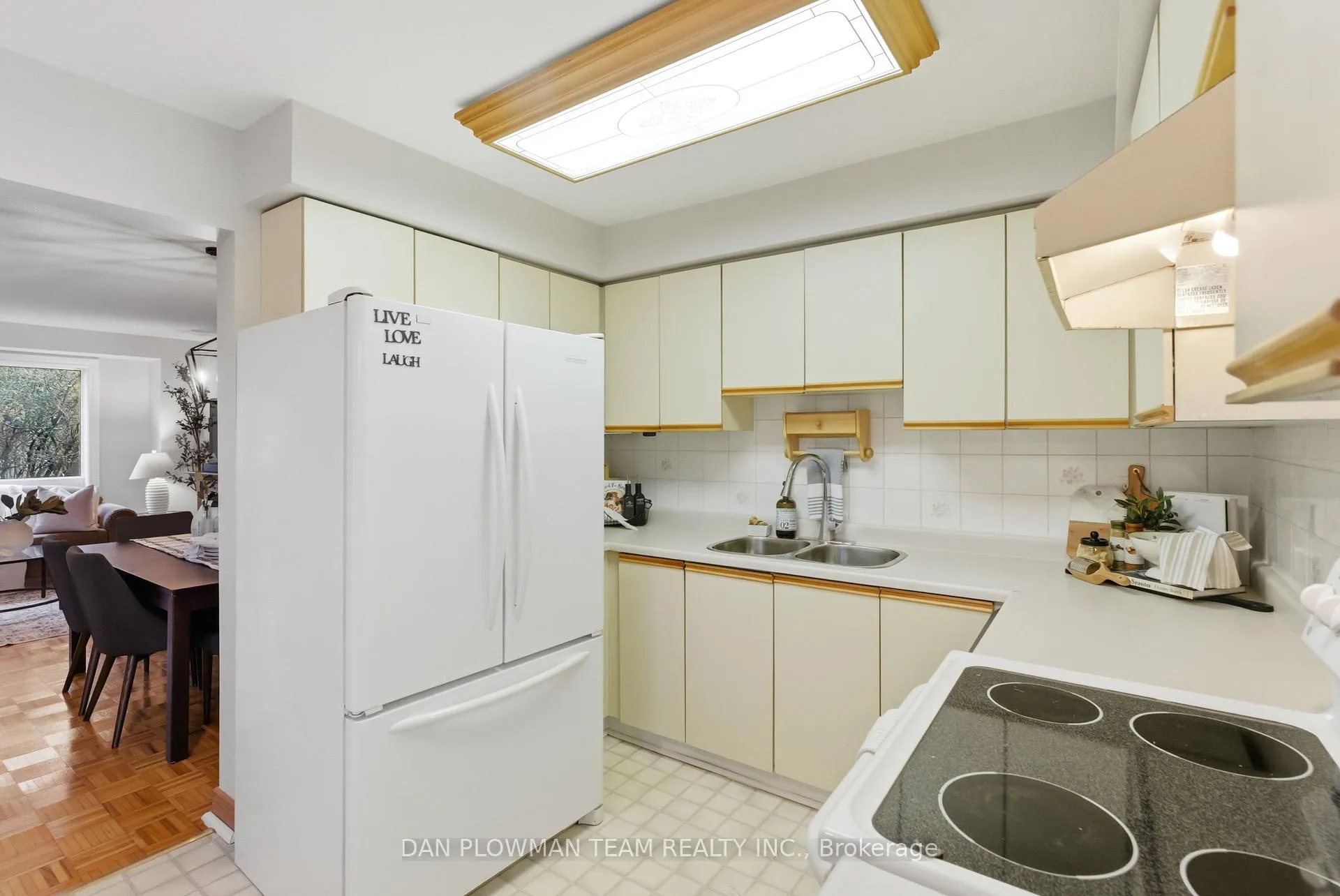 Photo 9 of 1561 Connery Crescent, Oshawa, Lakeview — HOMEH