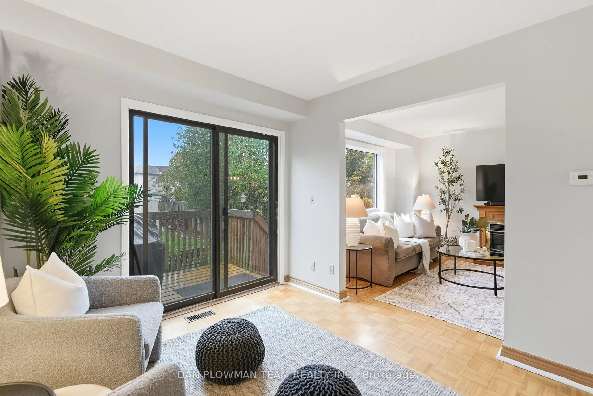 Photo 14 of 1561 Connery Crescent, Oshawa, Lakeview — HOMEH