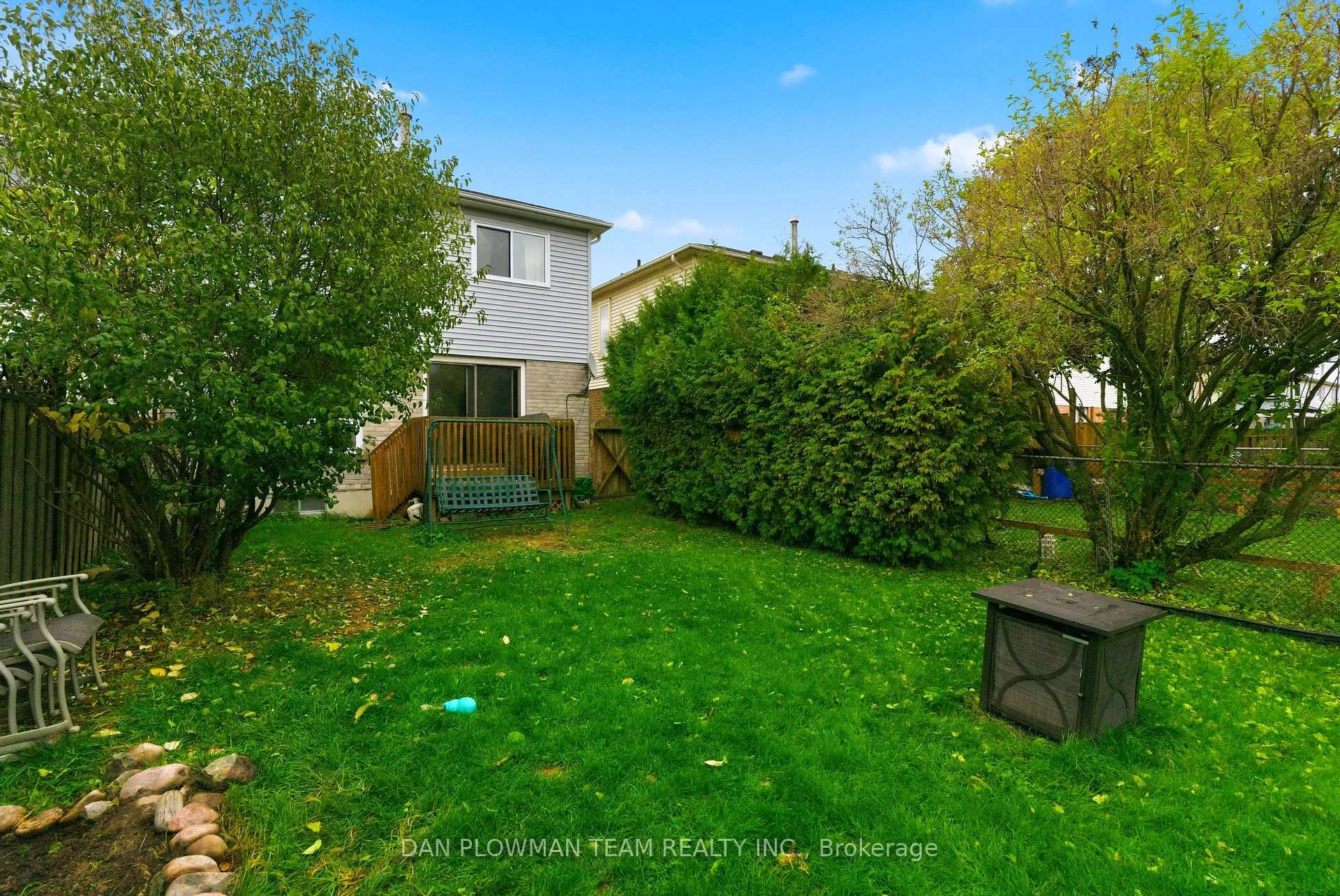 Photo 28 of 1561 Connery Crescent, Oshawa, Lakeview — HOMEH