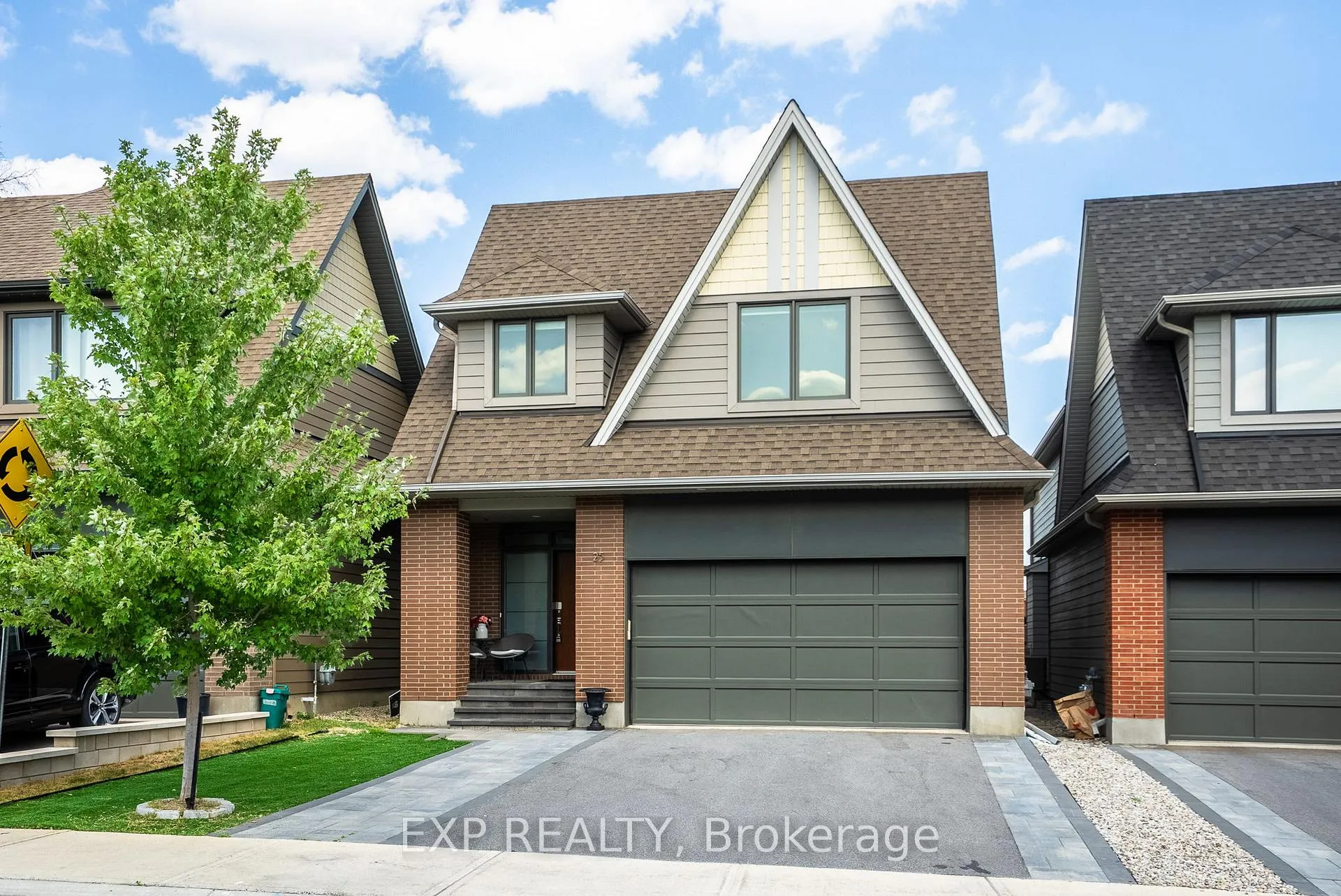 Photo 2 of 25 Stanhope Court, Ottawa, Barrhaven - Stonebridge — HOMEH