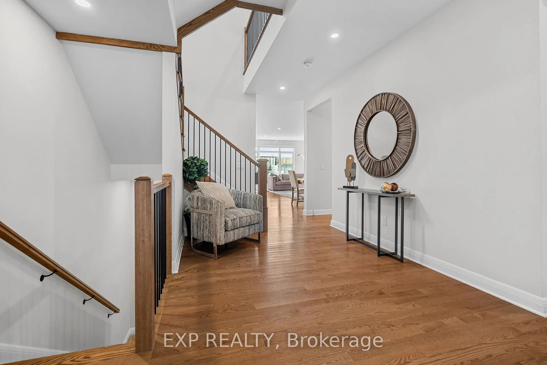 Photo 8 of 25 Stanhope Court, Ottawa, Barrhaven - Stonebridge — HOMEH