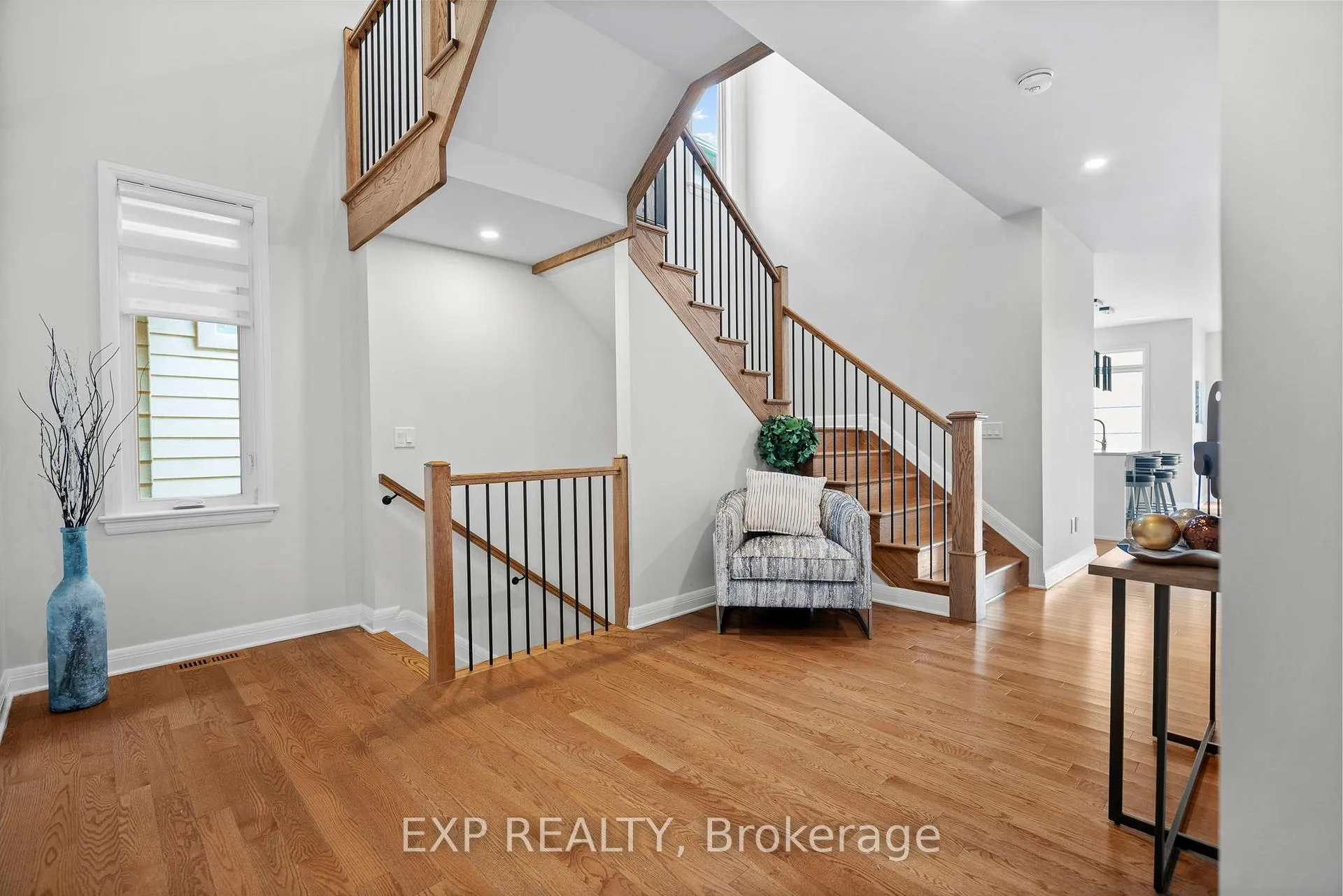 Photo 9 of 25 Stanhope Court, Ottawa, Barrhaven - Stonebridge — HOMEH
