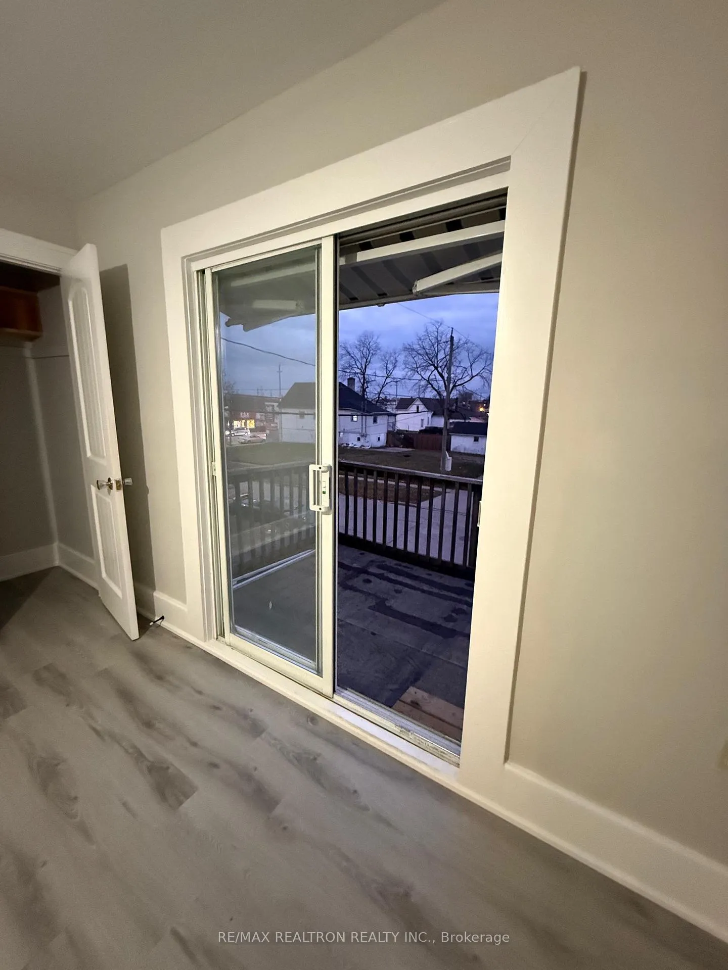 Photo 20 of 572 Oak Avenue, Windsor — HOMEH