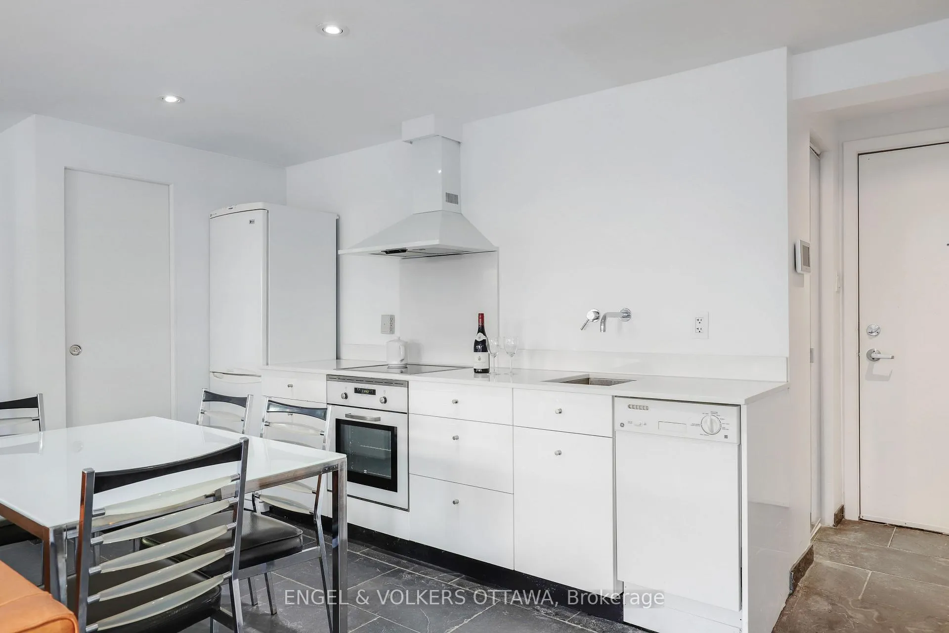Photo 3 of Unit 4, 75 Heney Street, Ottawa, Lower Town — HOMEH