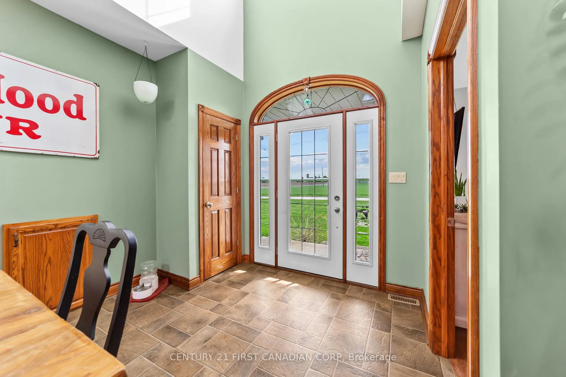 Photo 2 of 5291 Mount Carmel Drive, North Middlesex, Rural North Middlesex — HOMEH