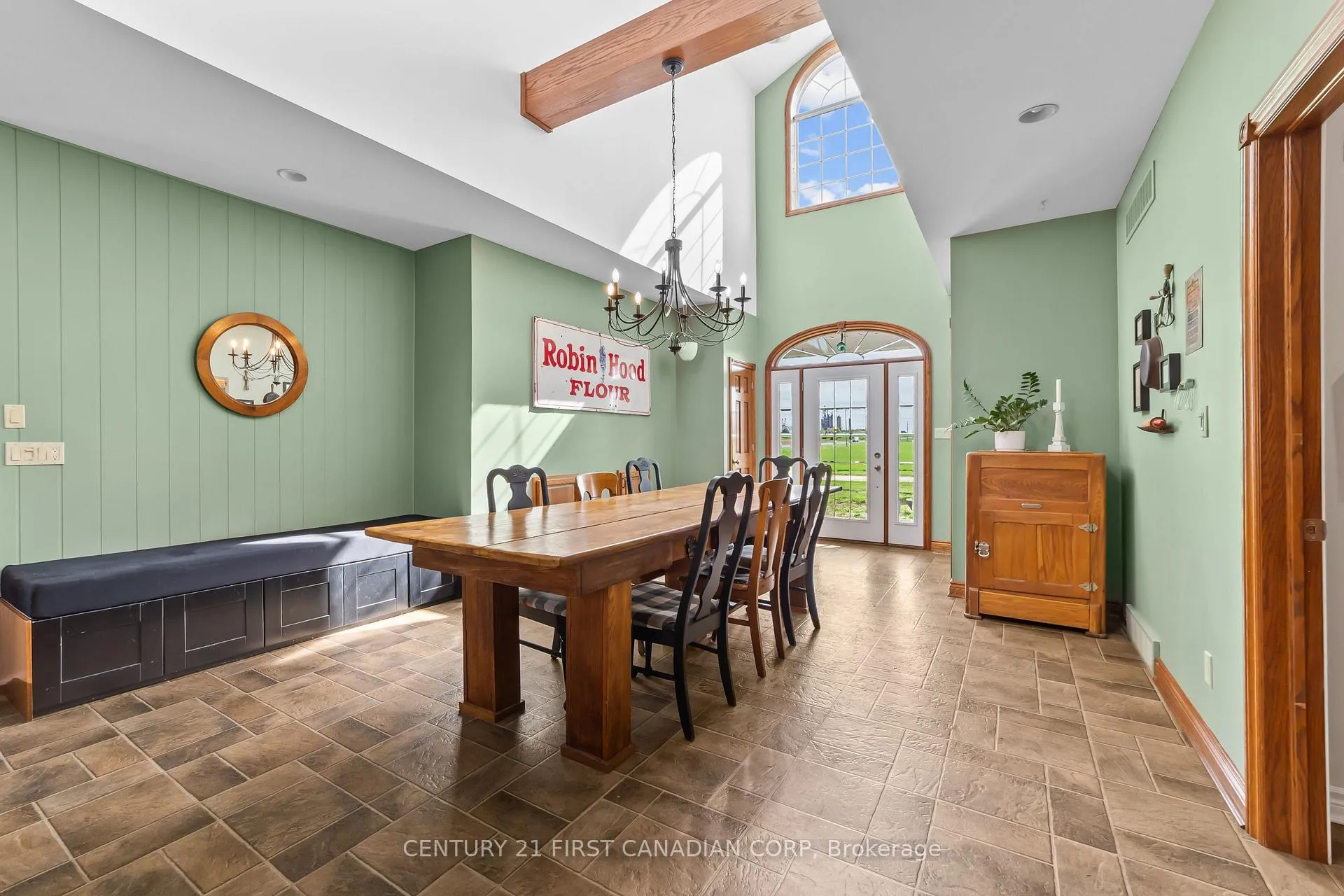 Photo 3 of 5291 Mount Carmel Drive, North Middlesex, Rural North Middlesex — HOMEH