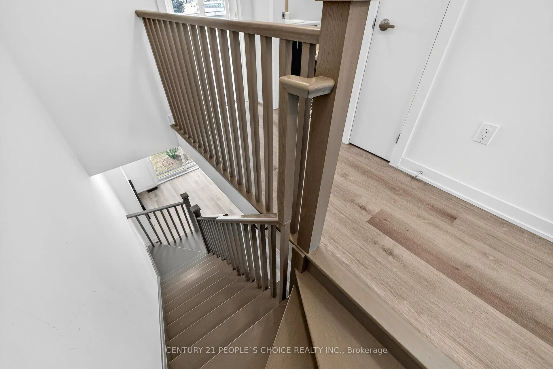 Photo 19 of Unit 21, 527 Shaver Road, Hamilton, Ancaster — HOMEH