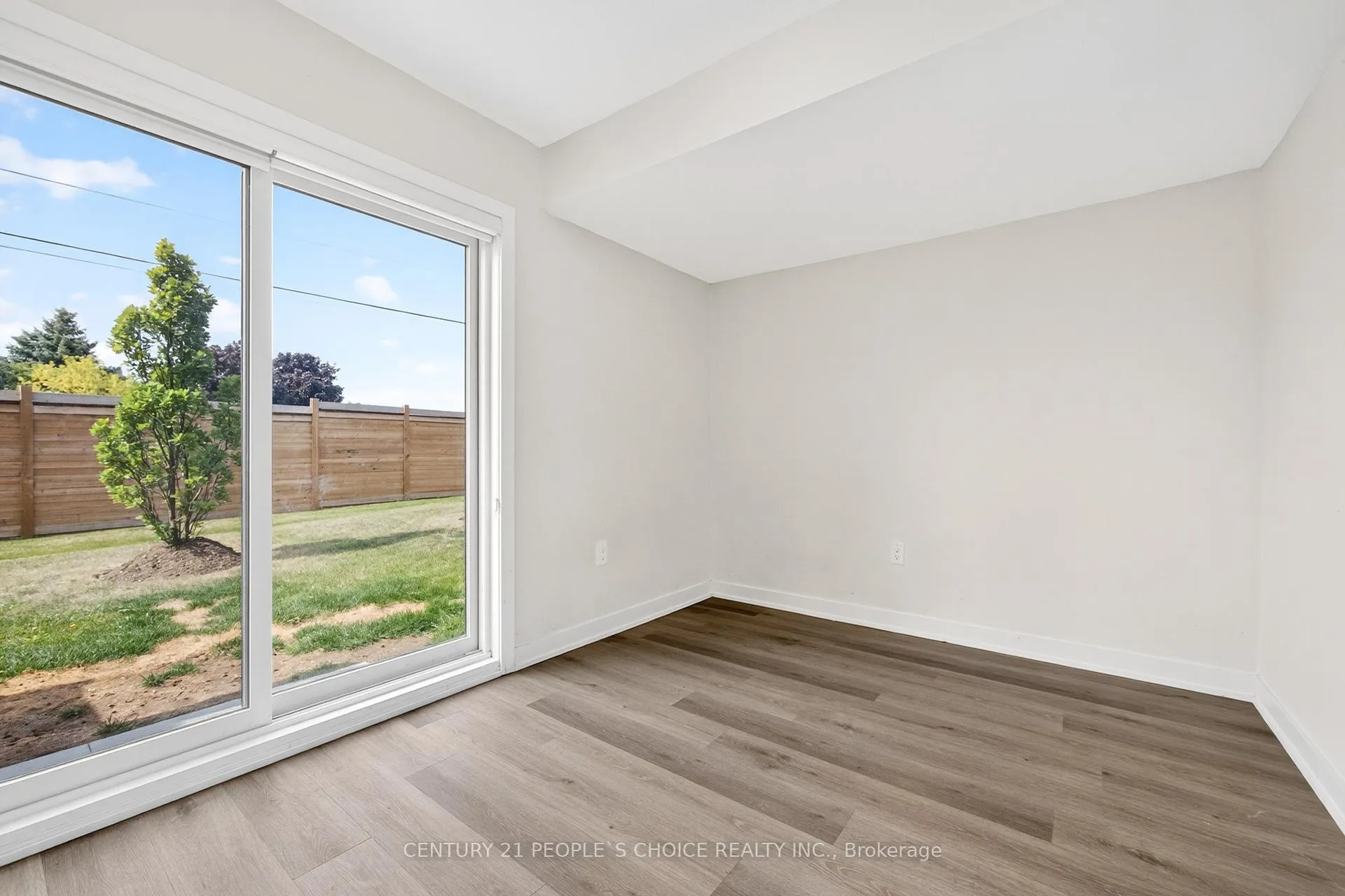 Photo 37 of Unit 21, 527 Shaver Road, Hamilton, Ancaster — HOMEH