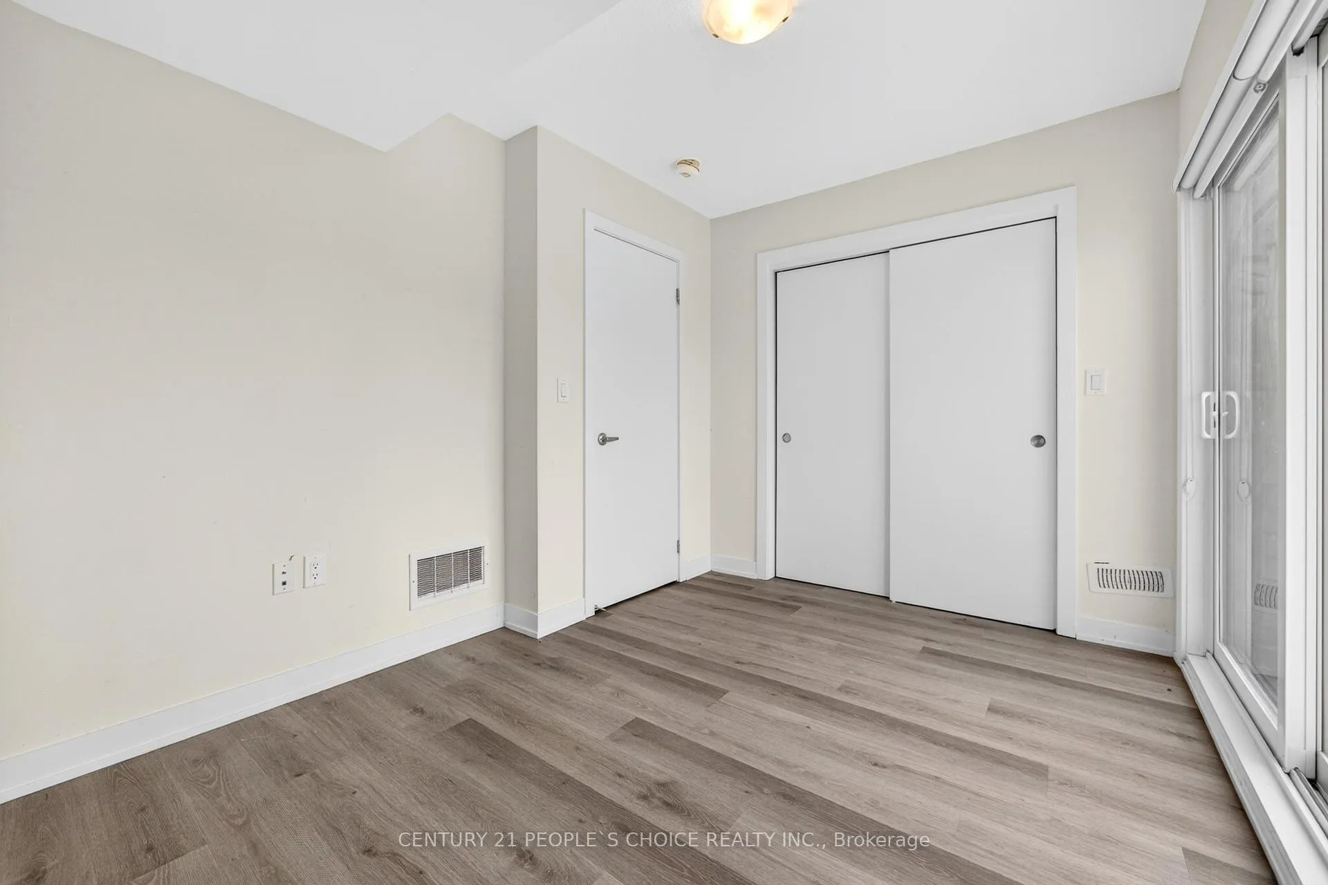 Photo 39 of Unit 21, 527 Shaver Road, Hamilton, Ancaster — HOMEH