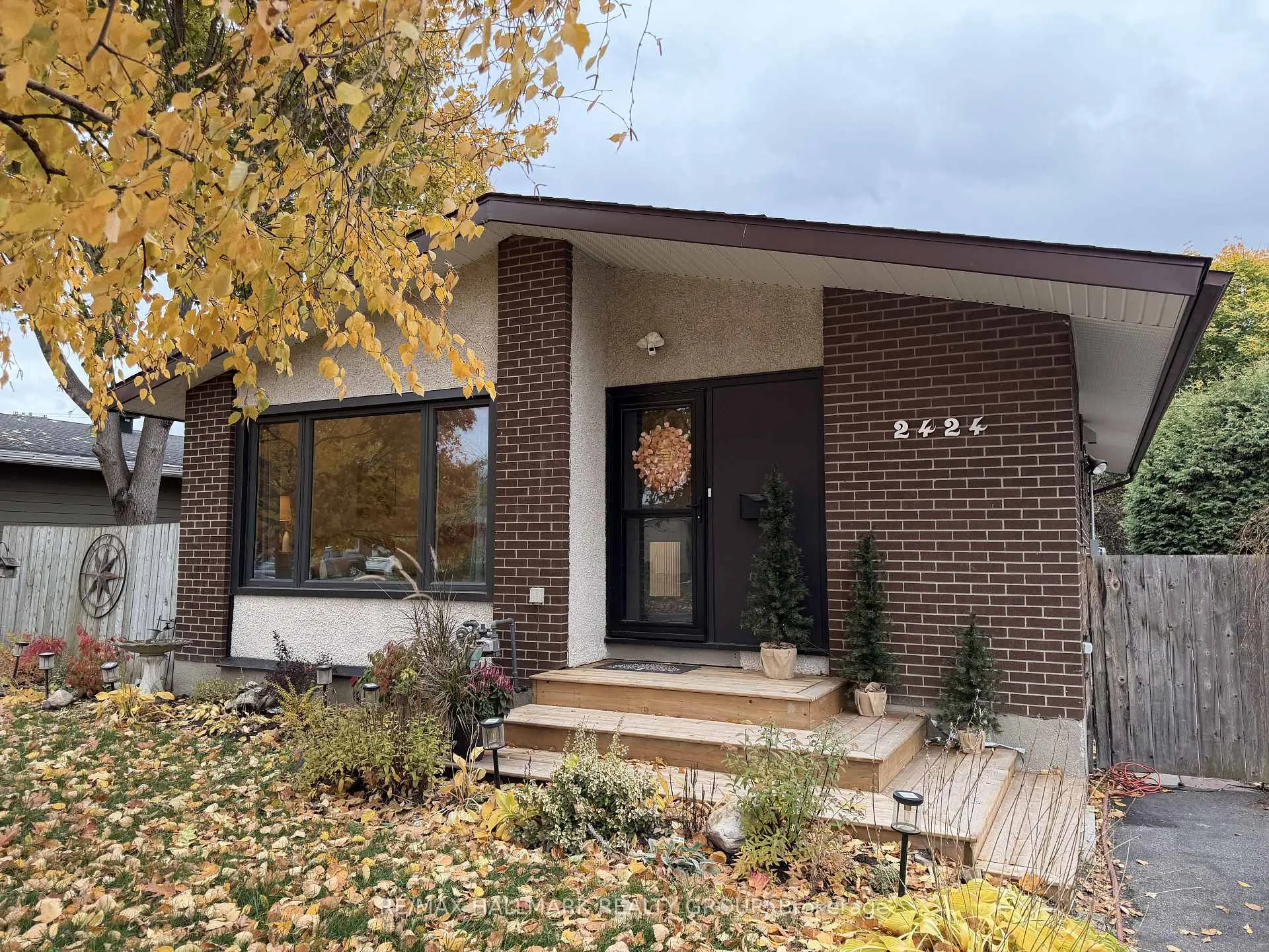 Front of 2424 Joliffe Street