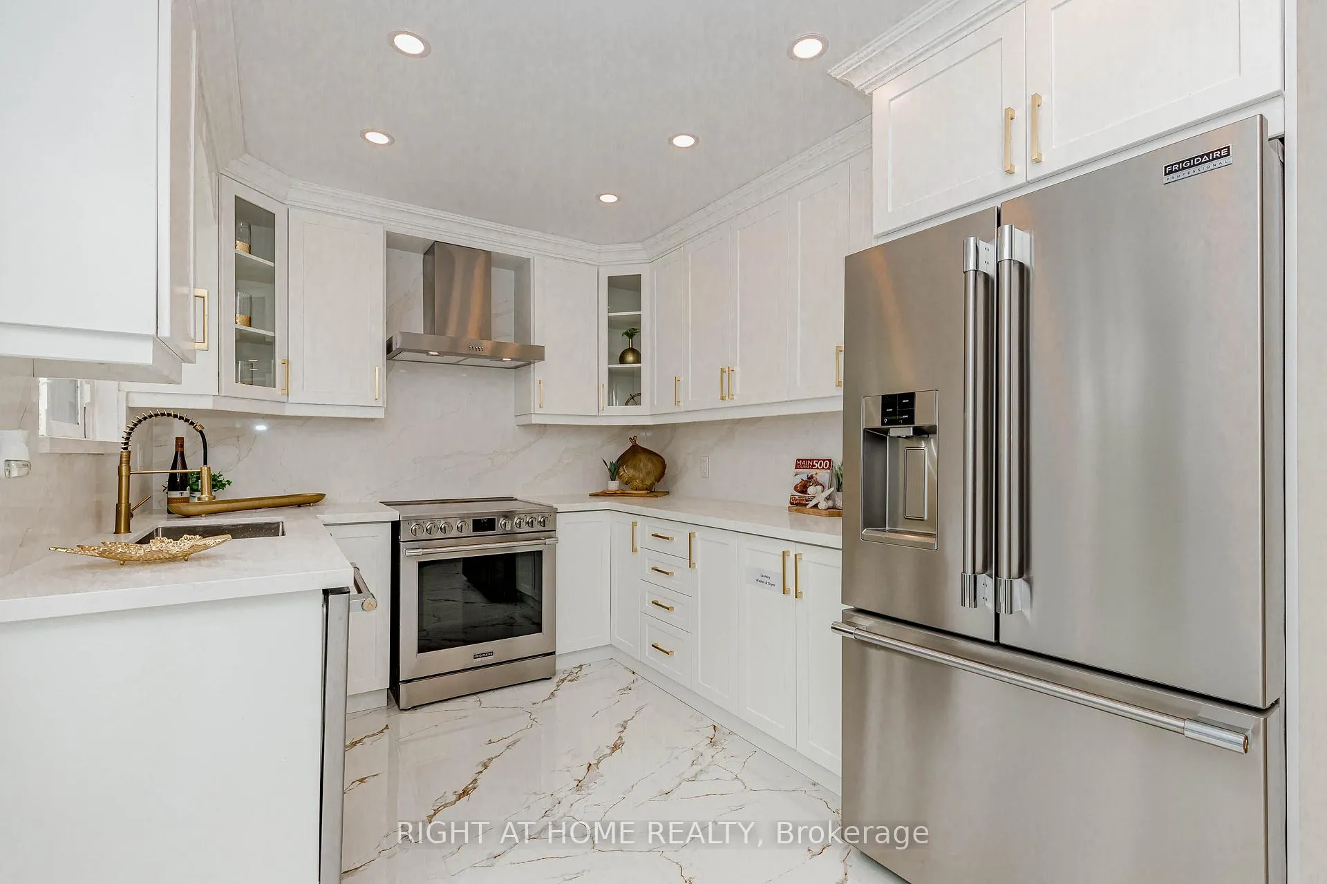 Photo 20 of 179 Archdekin Drive, Brampton, Madoc — HOMEH
