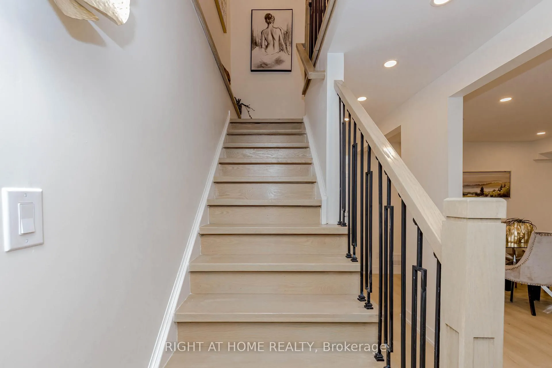 Photo 25 of 179 Archdekin Drive, Brampton, Madoc — HOMEH