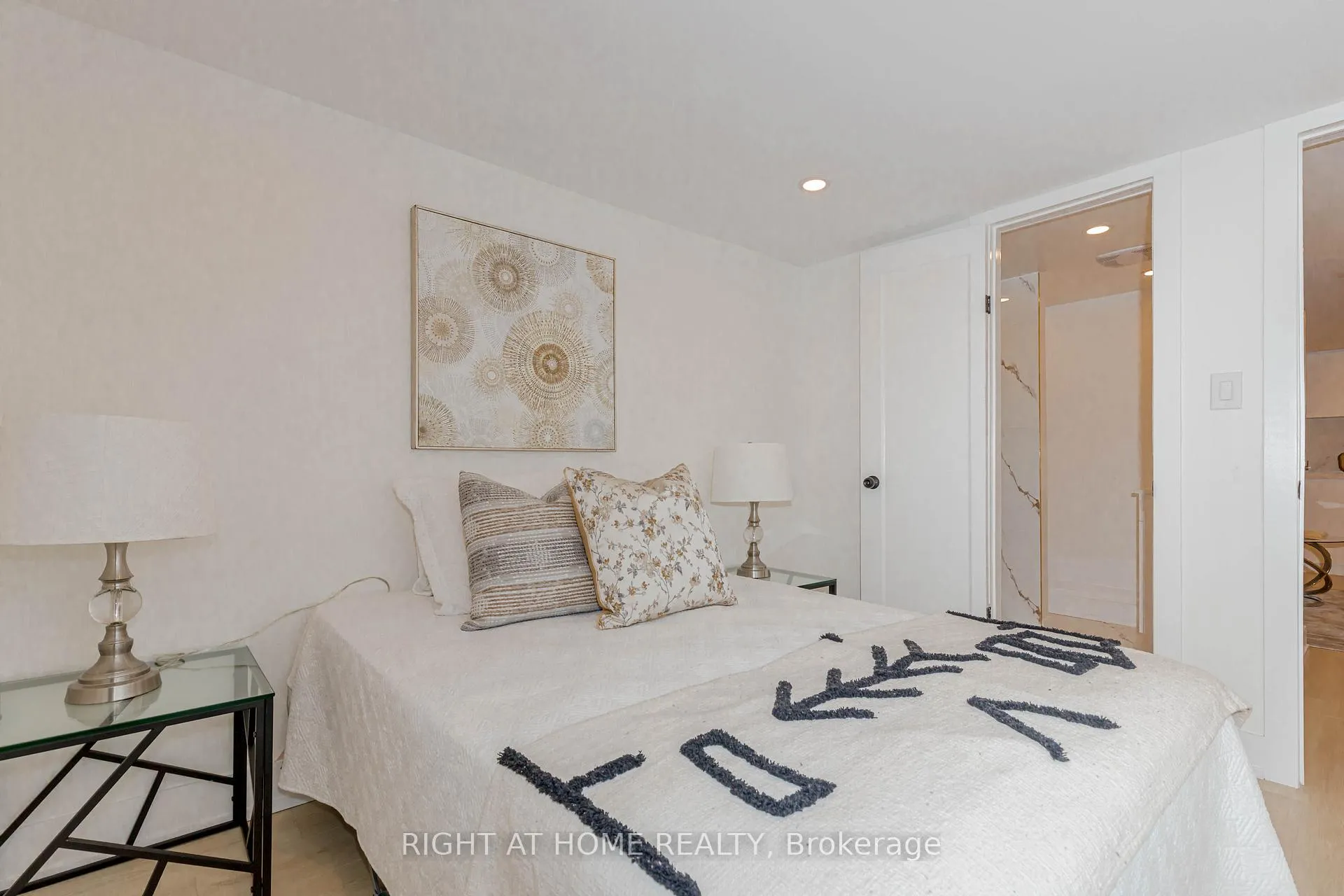 Photo 42 of 179 Archdekin Drive, Brampton, Madoc — HOMEH