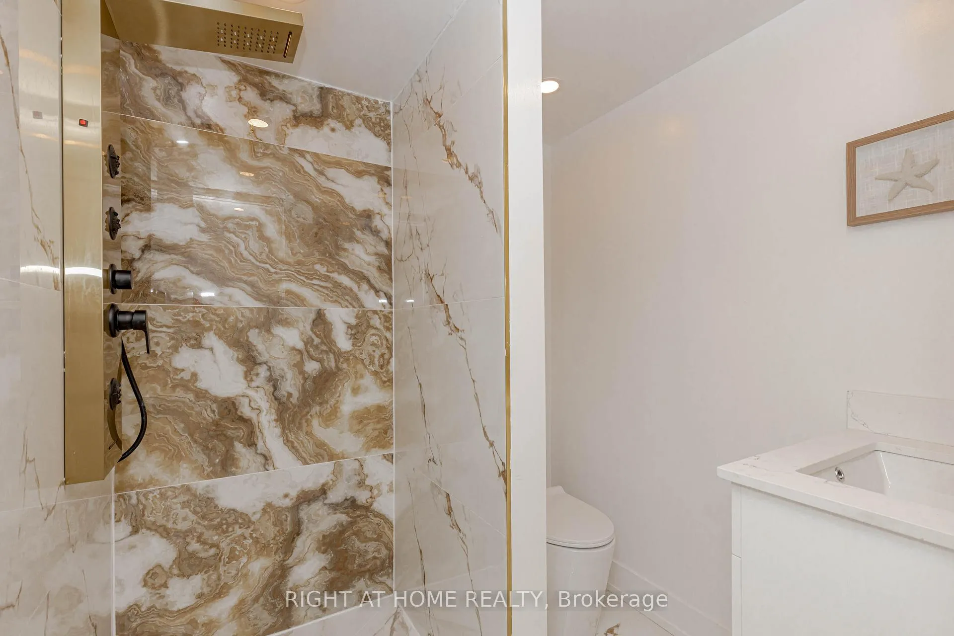 Photo 43 of 179 Archdekin Drive, Brampton, Madoc — HOMEH