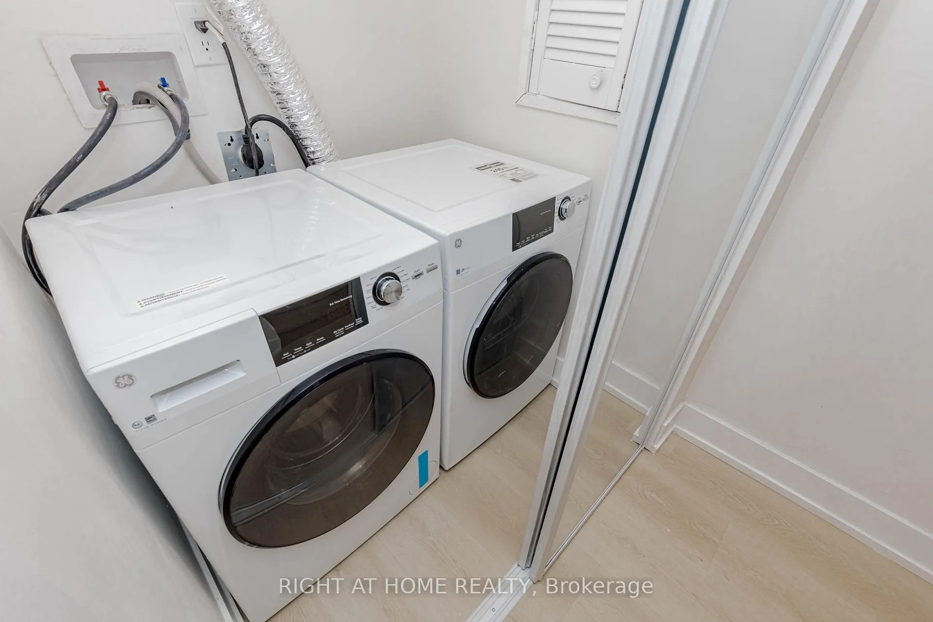 Photo 44 of 179 Archdekin Drive, Brampton, Madoc — HOMEH