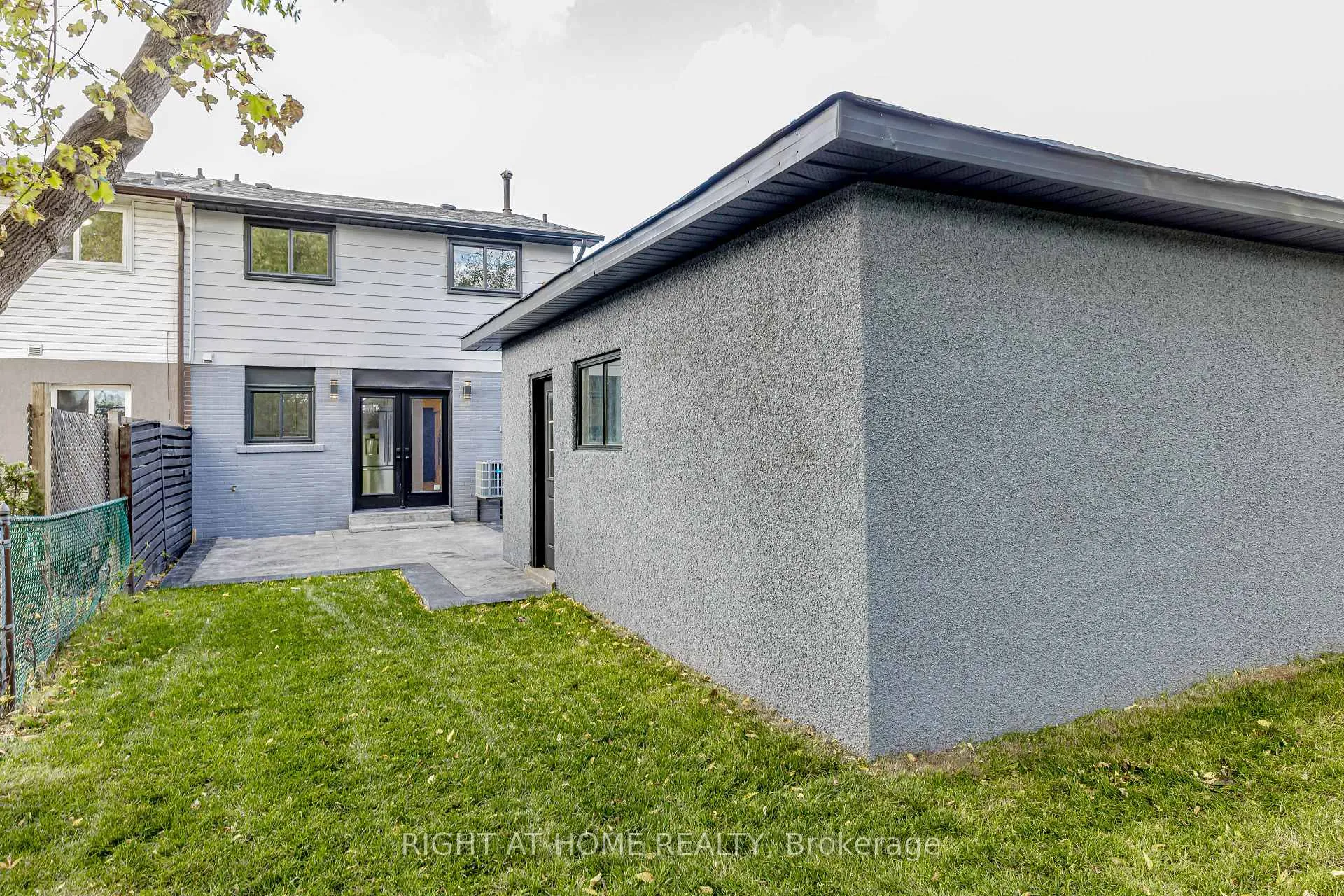 Photo 50 of 179 Archdekin Drive, Brampton, Madoc — HOMEH