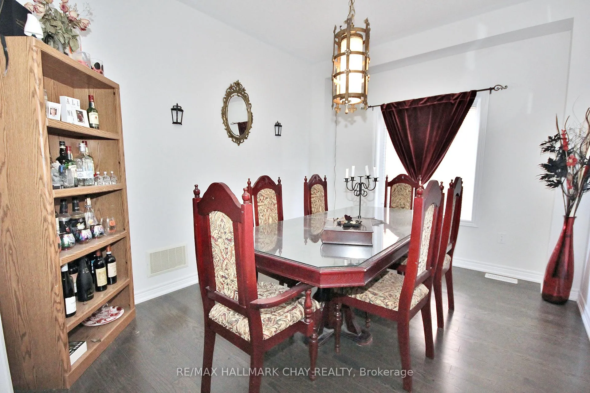 Photo 8 of 1509 Angus Street, Innisfil, Rural Innisfil — HOMEH