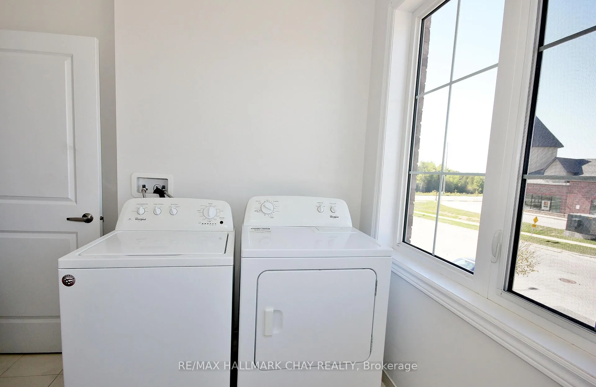 Photo 18 of 1509 Angus Street, Innisfil, Rural Innisfil — HOMEH