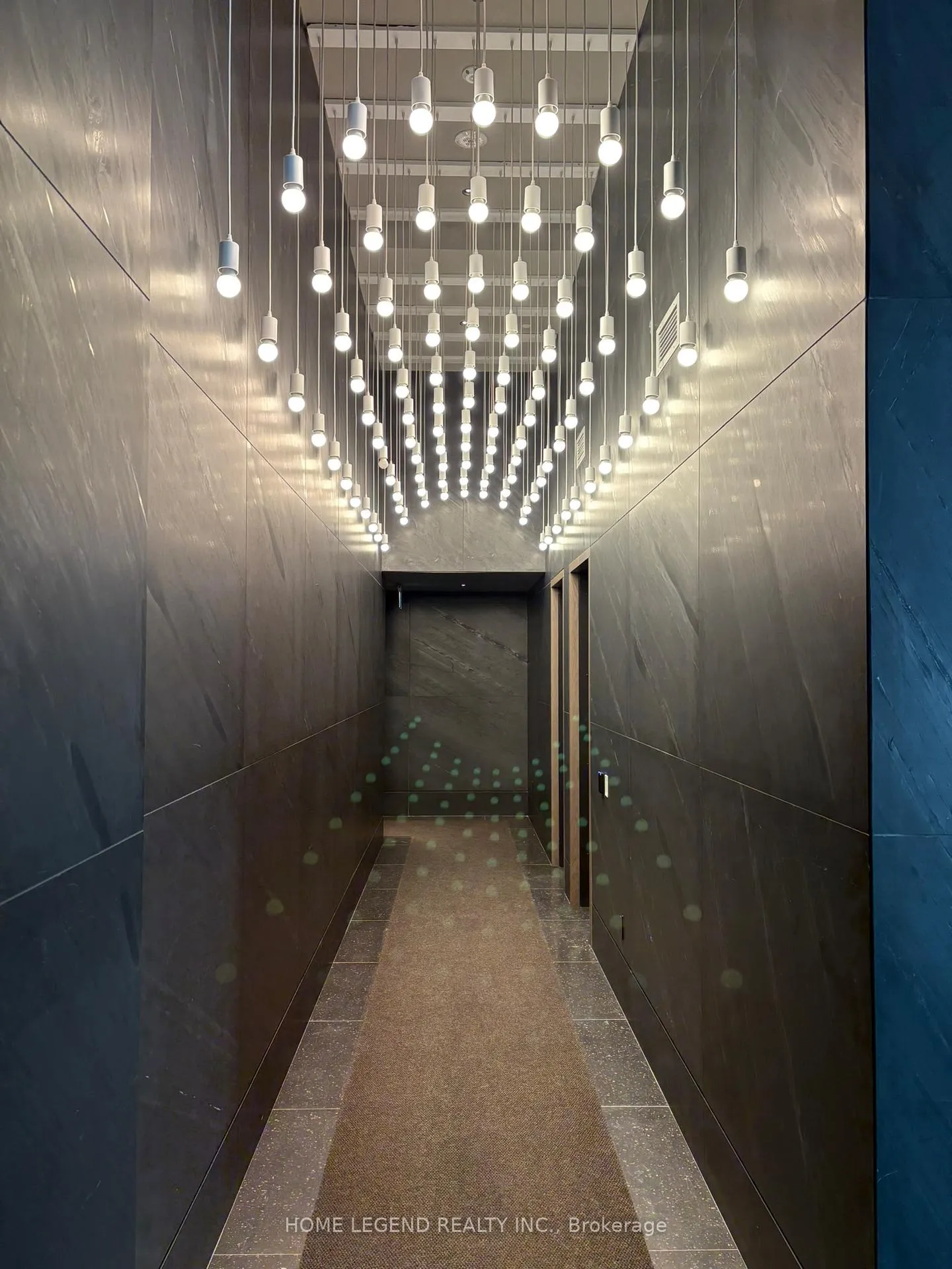 Photo 4 of Unit 4603, 8 Interchange Way, Vaughan, Vaughan Corporate Centre — HOMEH