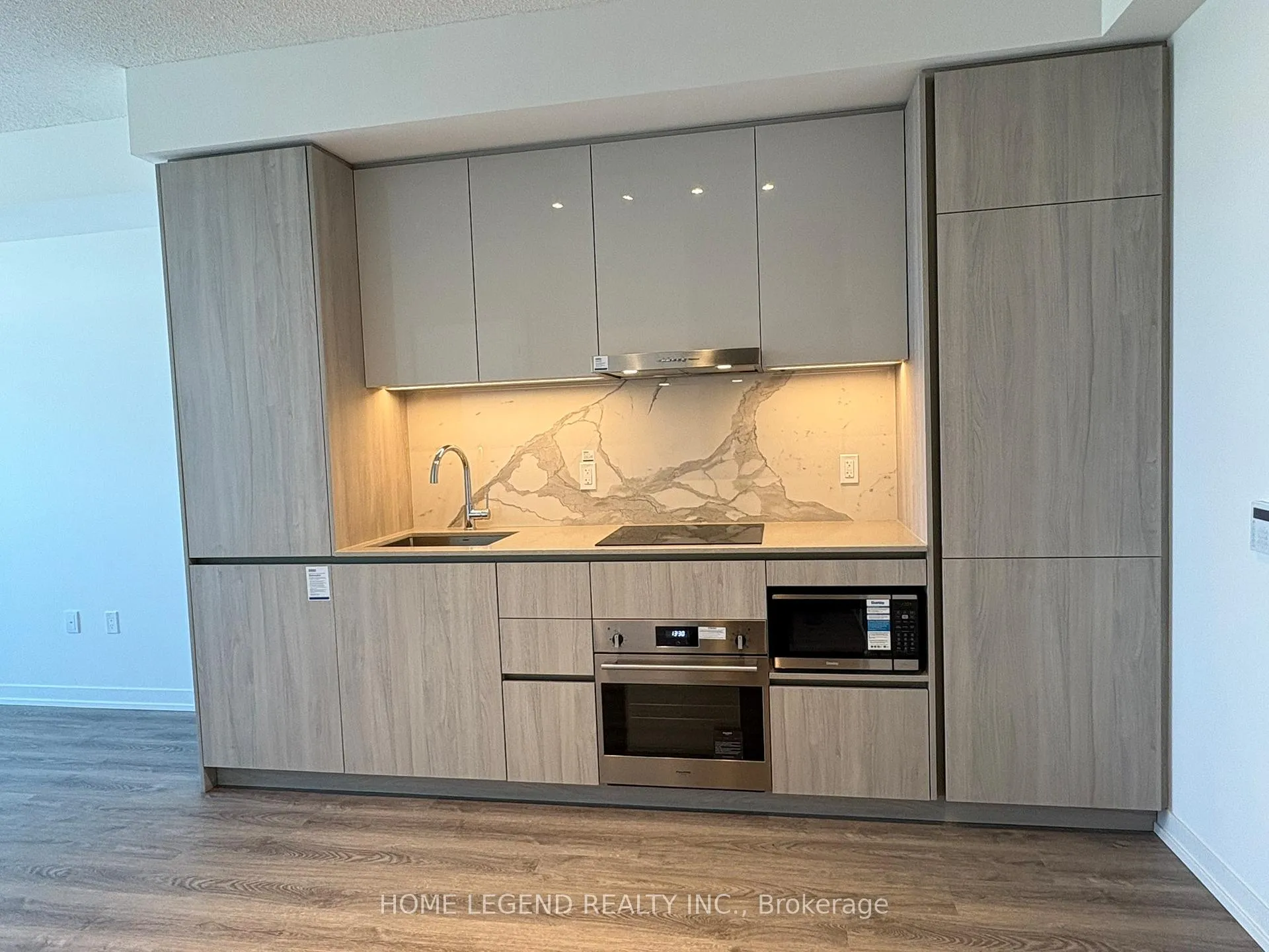 Photo 7 of Unit 4603, 8 Interchange Way, Vaughan, Vaughan Corporate Centre — HOMEH