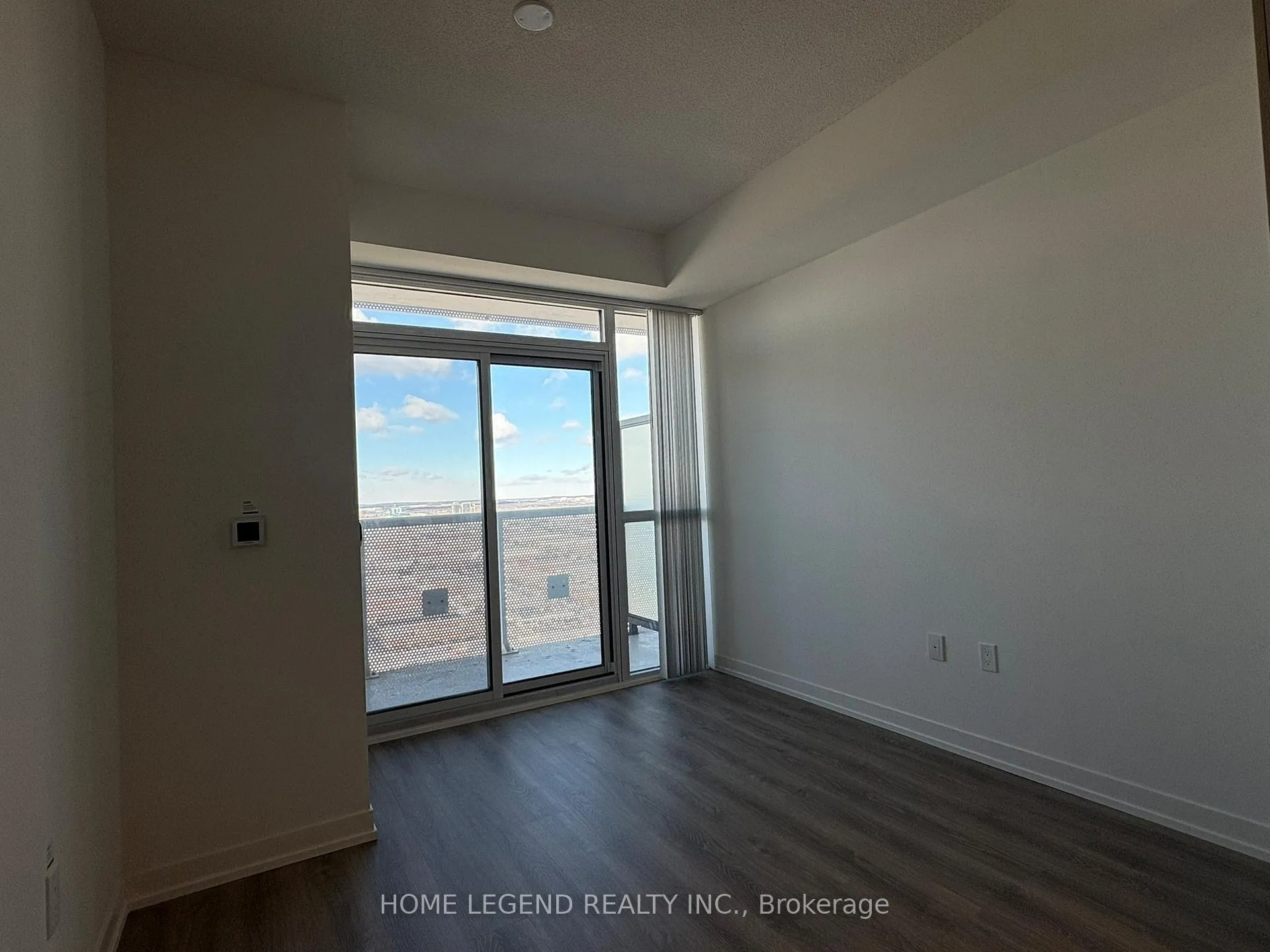 Photo 10 of Unit 4603, 8 Interchange Way, Vaughan, Vaughan Corporate Centre — HOMEH