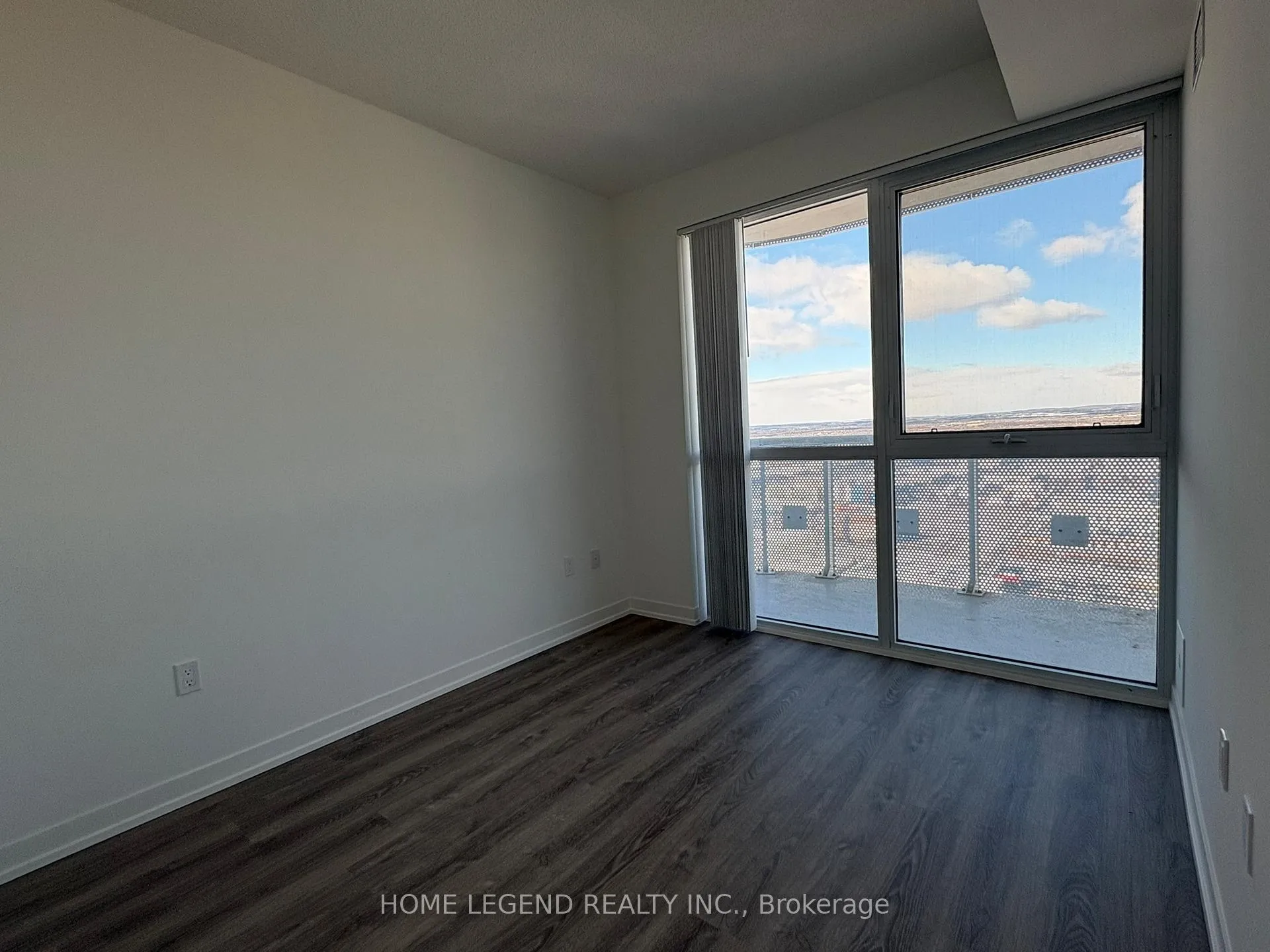 Photo 11 of Unit 4603, 8 Interchange Way, Vaughan, Vaughan Corporate Centre — HOMEH