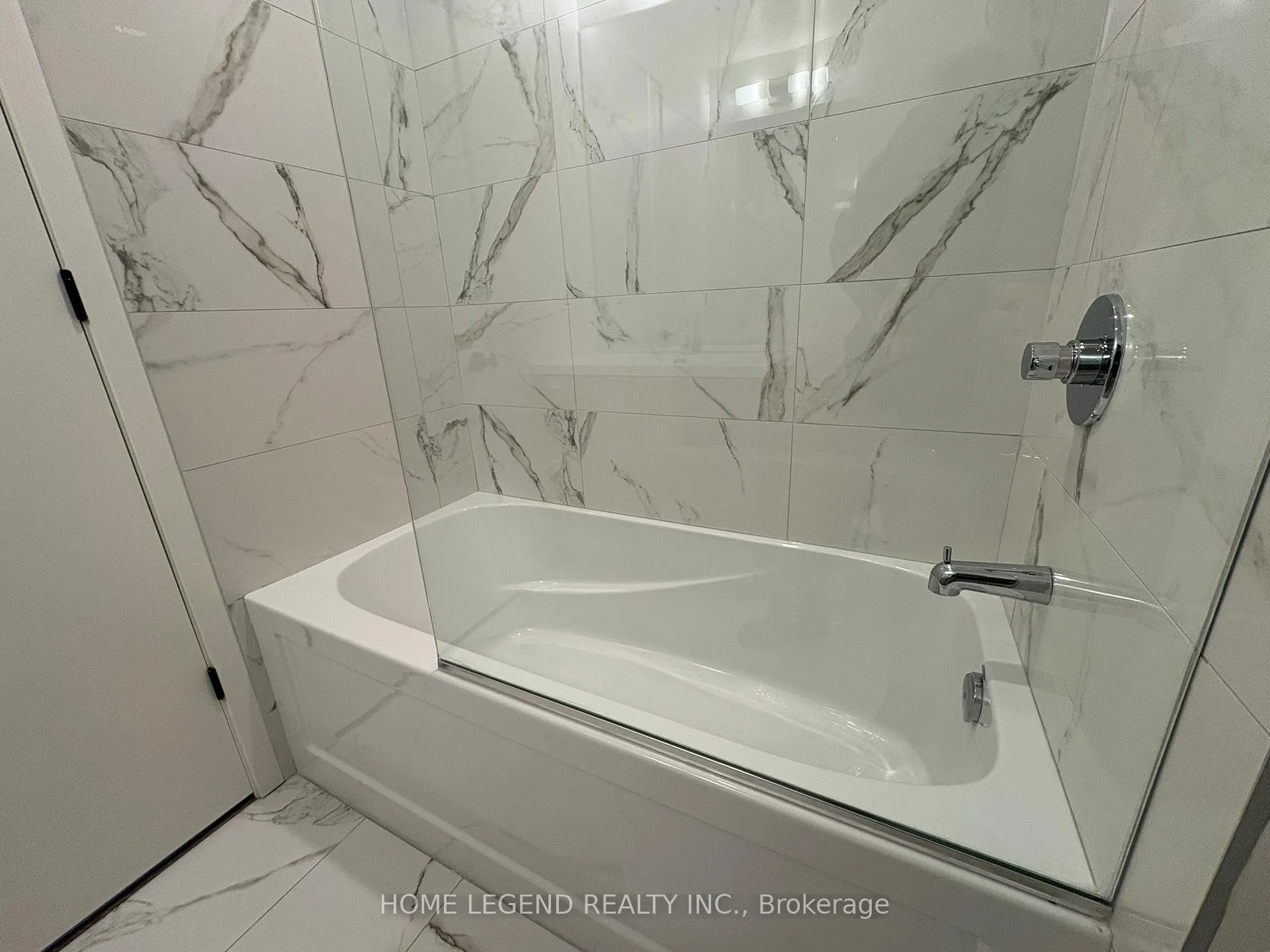 Photo 13 of Unit 4603, 8 Interchange Way, Vaughan, Vaughan Corporate Centre — HOMEH