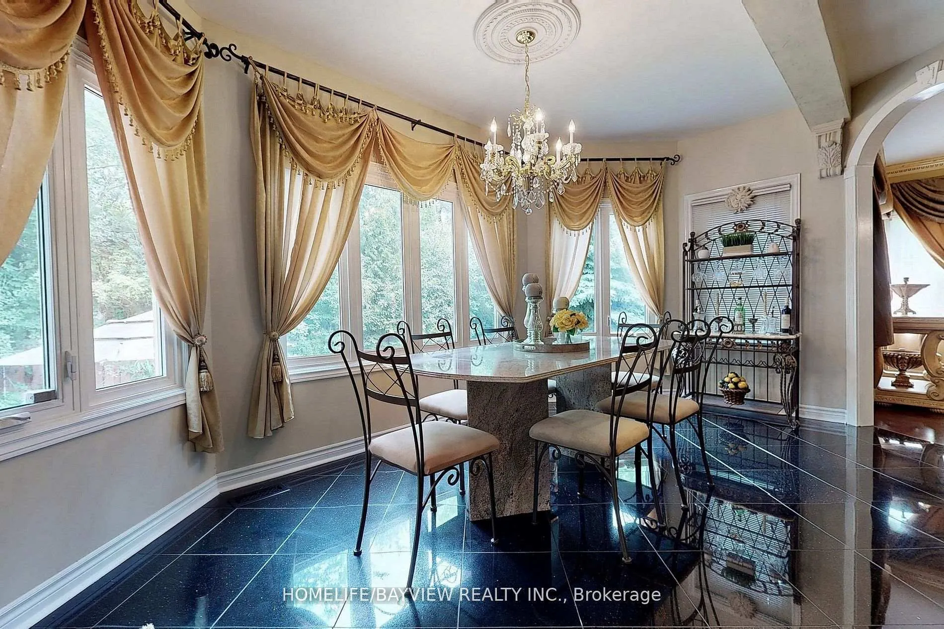 Photo 28 of 5 Rose Green Drive, Vaughan, Uplands — HOMEH