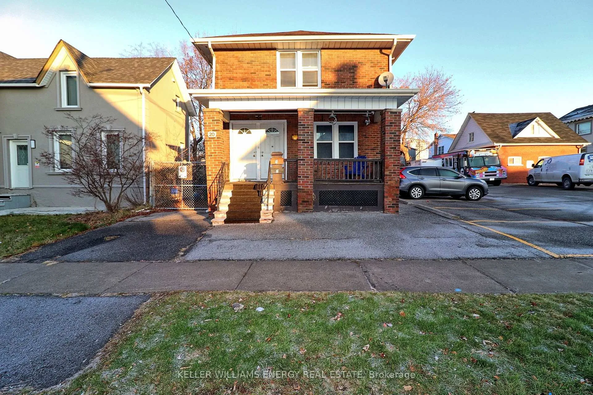 Front of Unit 1, 20 Colborne Street W