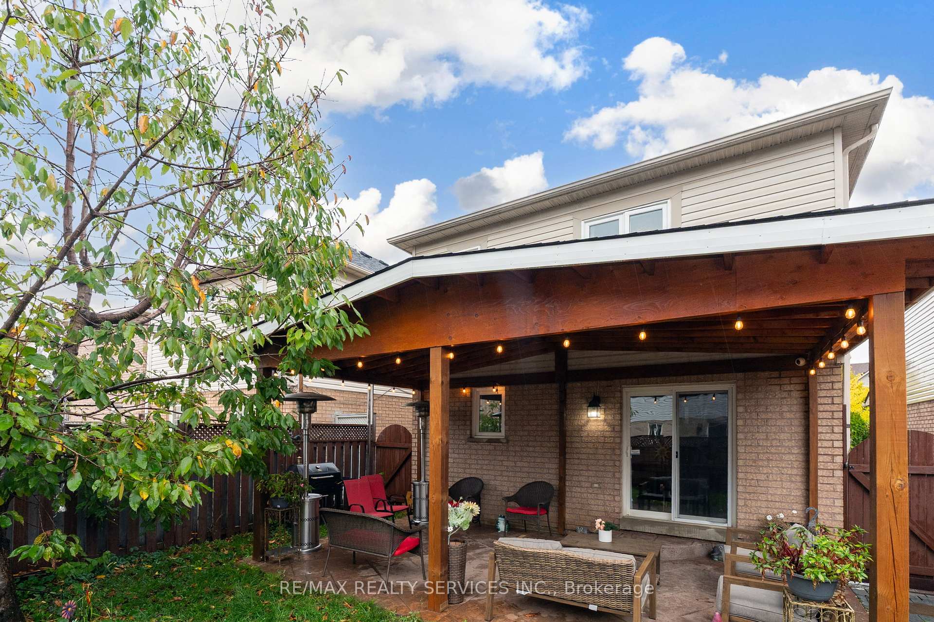 Photo 39 of 8 Ridgemore Crescent, Brampton, Fletcher's Meadow — HOMEH