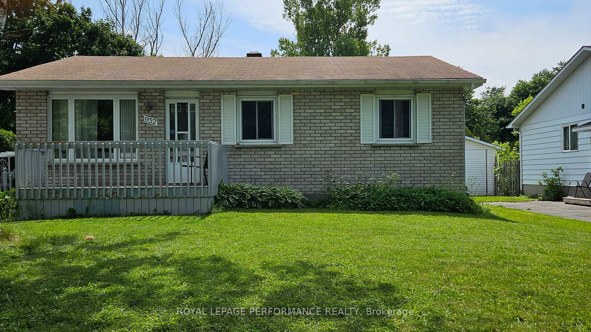 Front of 932 Laflin Avenue