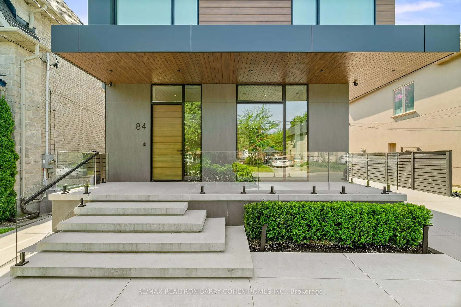 Photo 2 of 84 Brookview Drive, Toronto, Englemount-Lawrence — HOMEH
