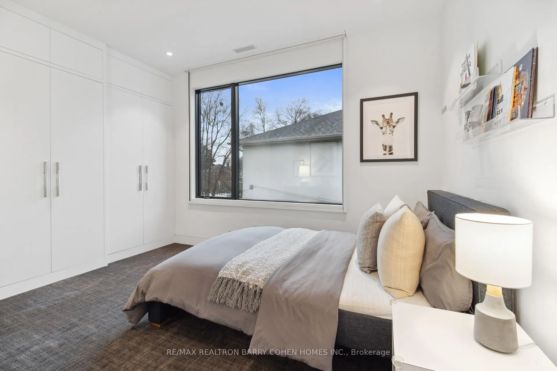 Photo 21 of 84 Brookview Drive, Toronto, Englemount-Lawrence — HOMEH