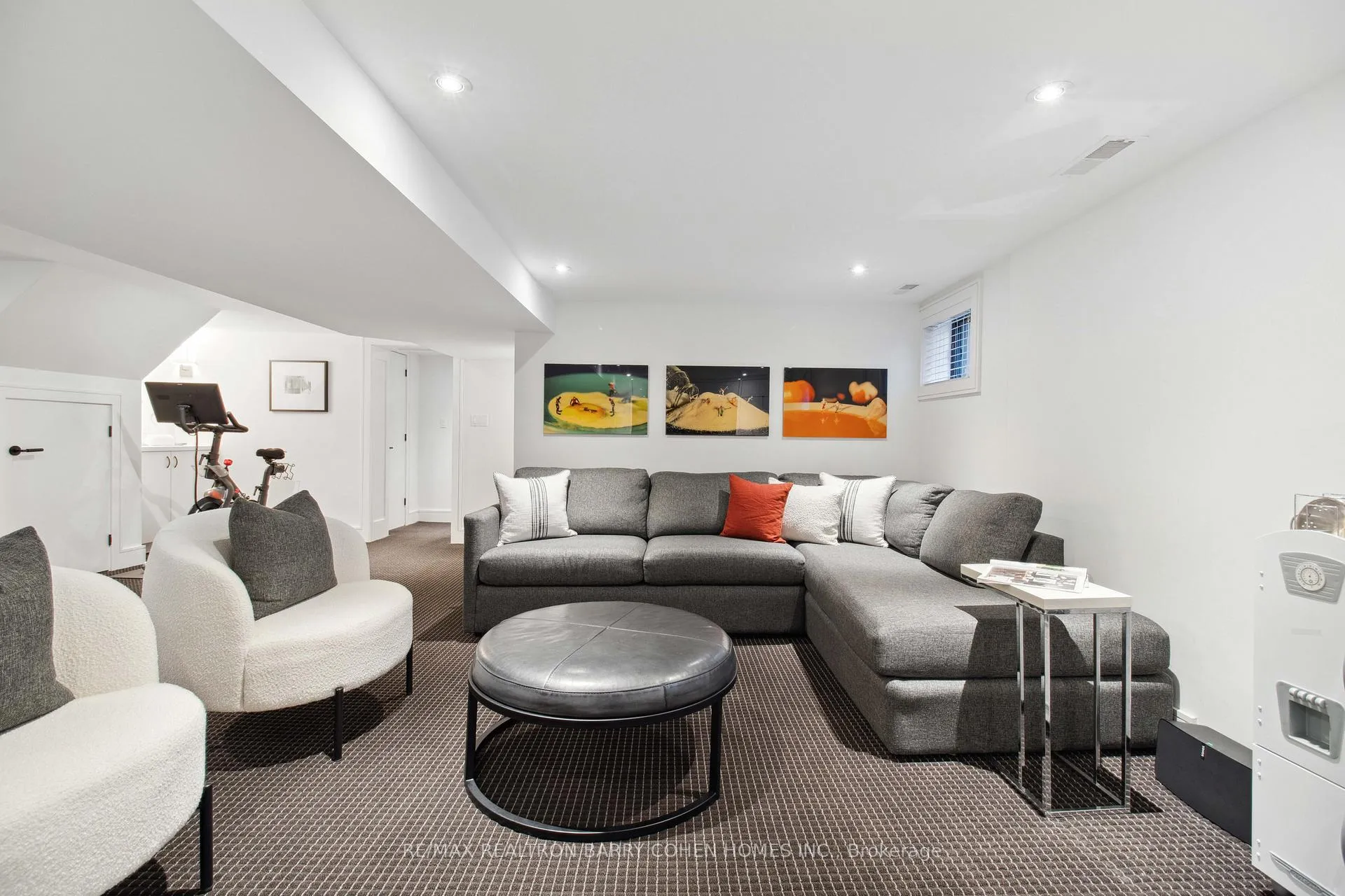 Photo 28 of 84 Brookview Drive, Toronto, Englemount-Lawrence — HOMEH